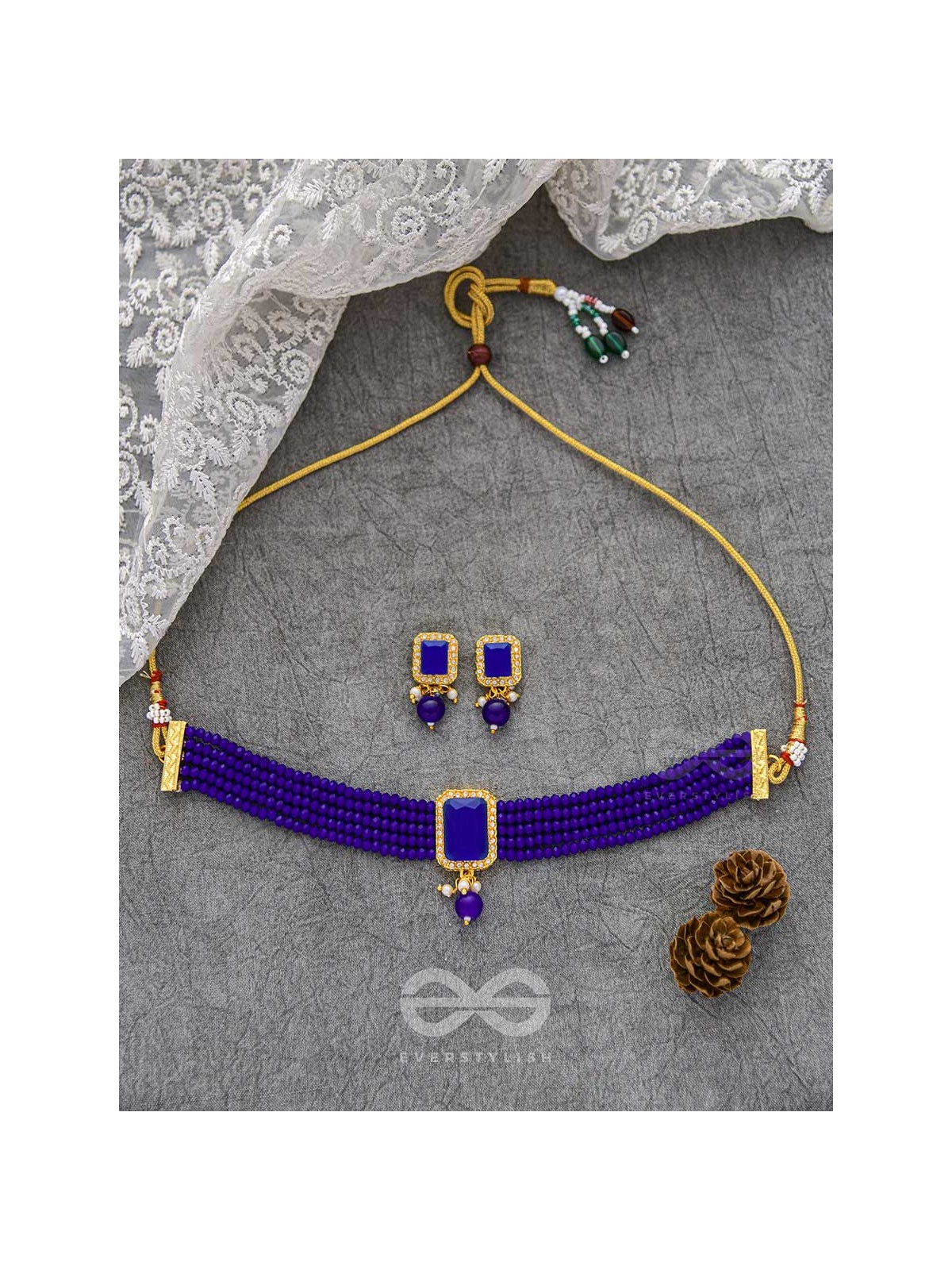 THE MYSTICAL MAGNIFICENCE - SET OF STATEMENT CHOKER AND EARRINGS (ROYAL BLUE)