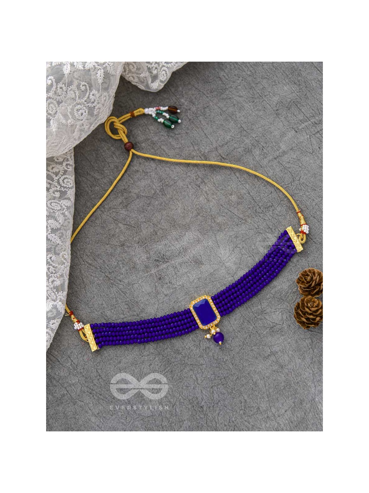 THE MYSTICAL MAGNIFICENCE - SET OF STATEMENT CHOKER AND EARRINGS (ROYAL BLUE)