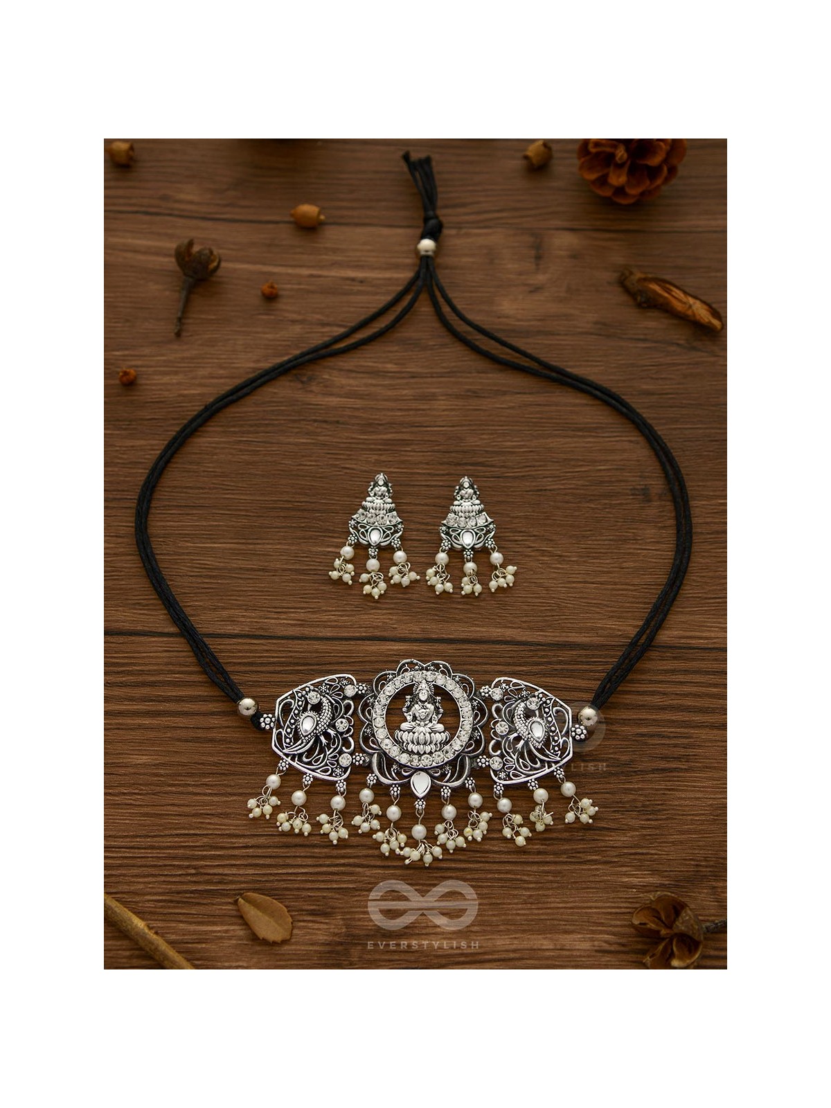 The Opulence of Devotion- Statement Set of Earrings and Choker