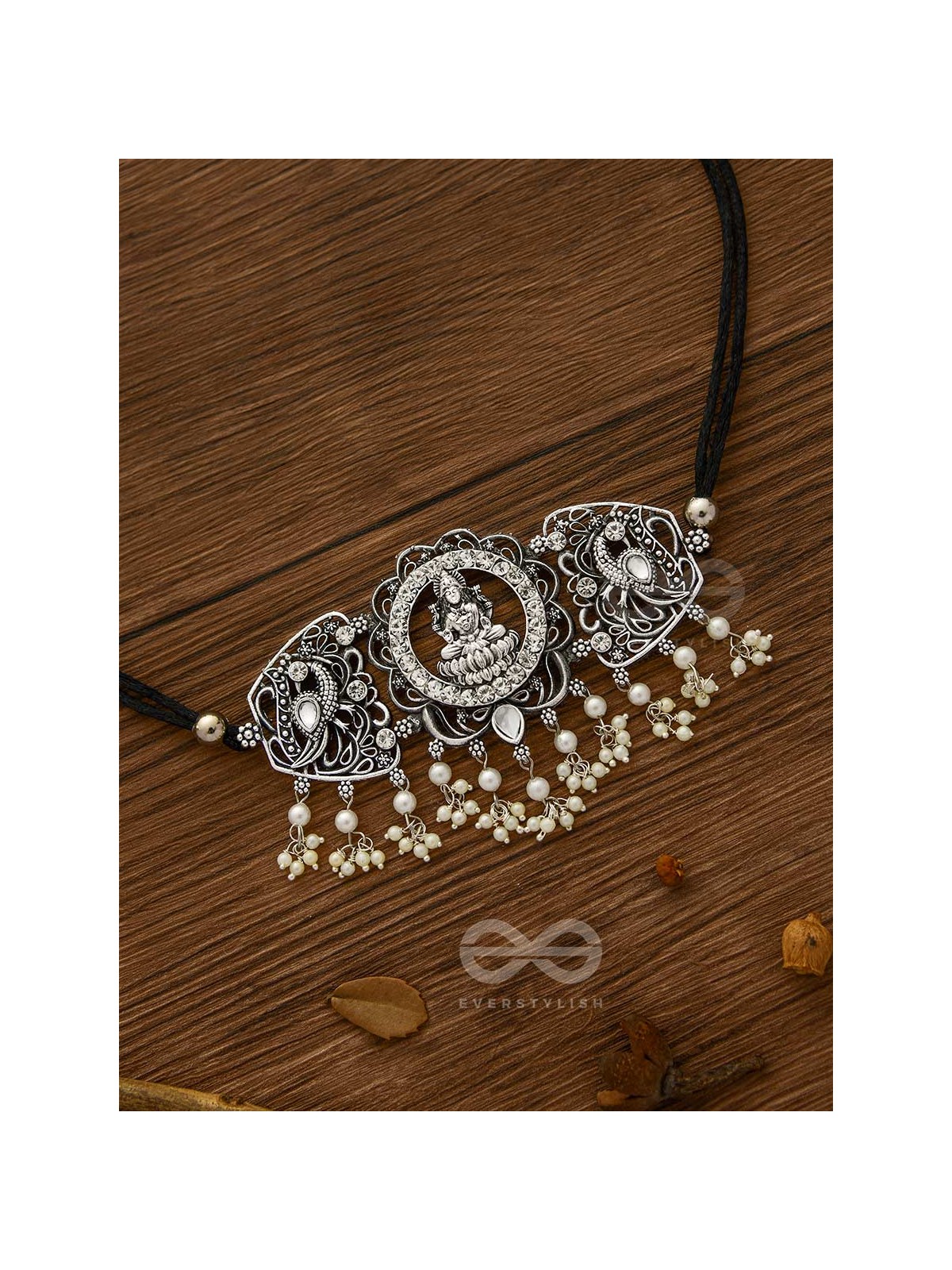 The Opulence of Devotion- Statement Set of Earrings and Choker