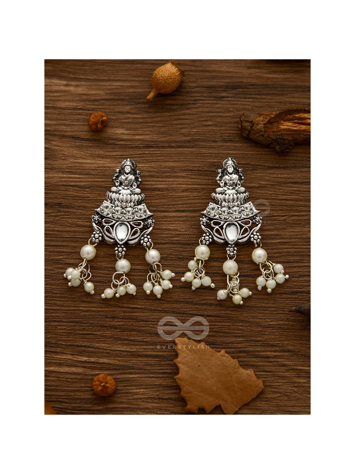 The Opulence of Devotion- Statement Set of Earrings and Choker