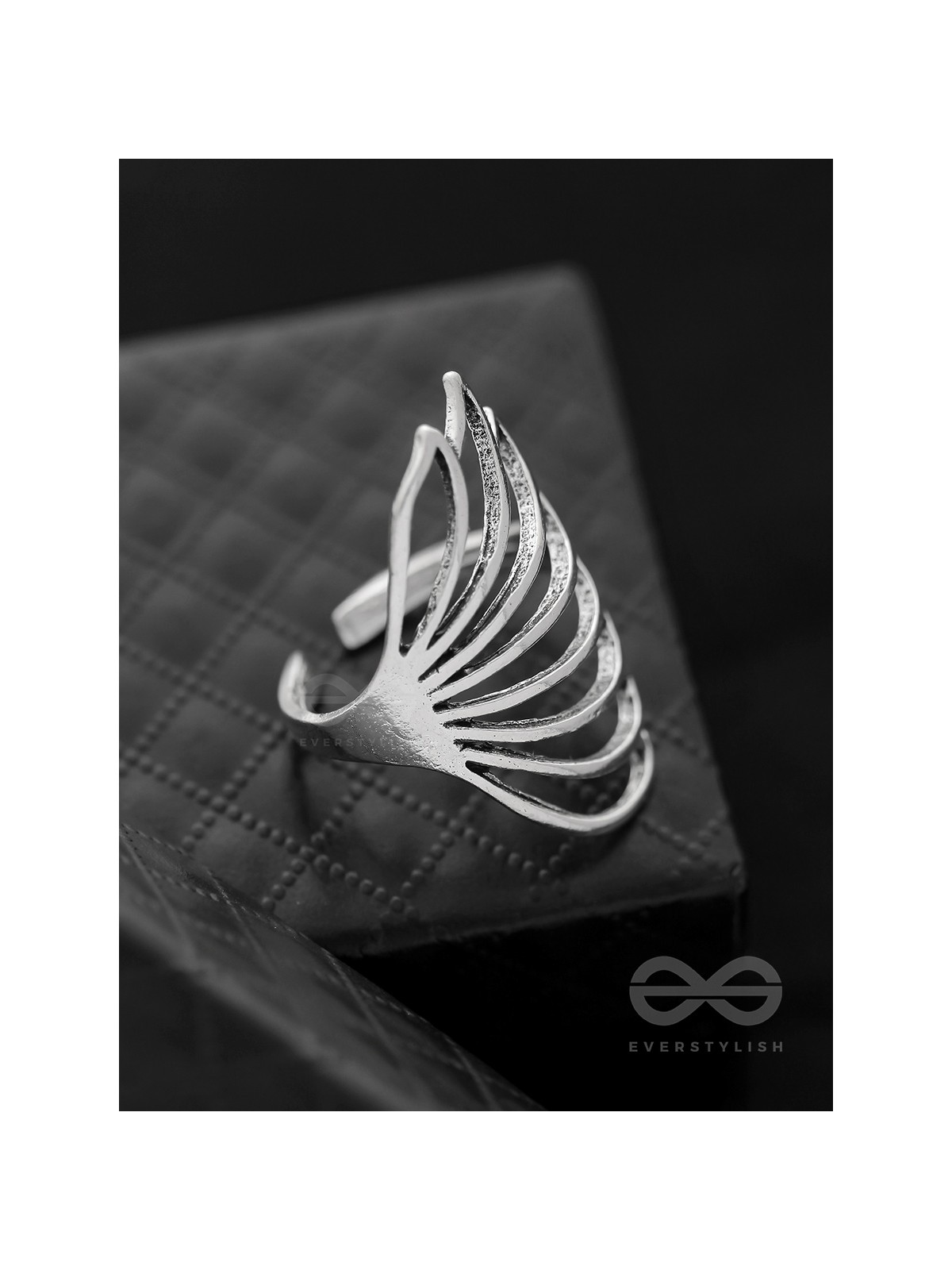 THE WING FEATHER SAGA- STATEMENT SILVER RING