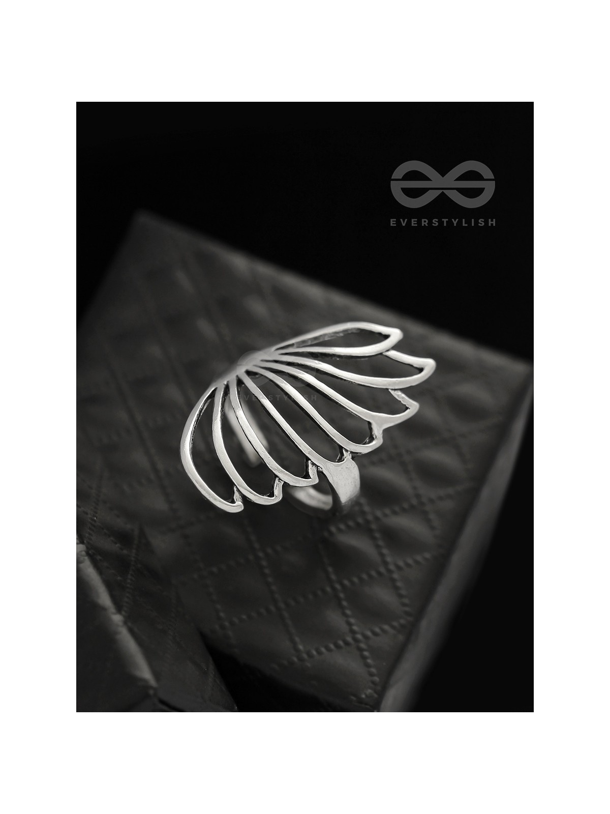 THE WING FEATHER SAGA- STATEMENT SILVER RING