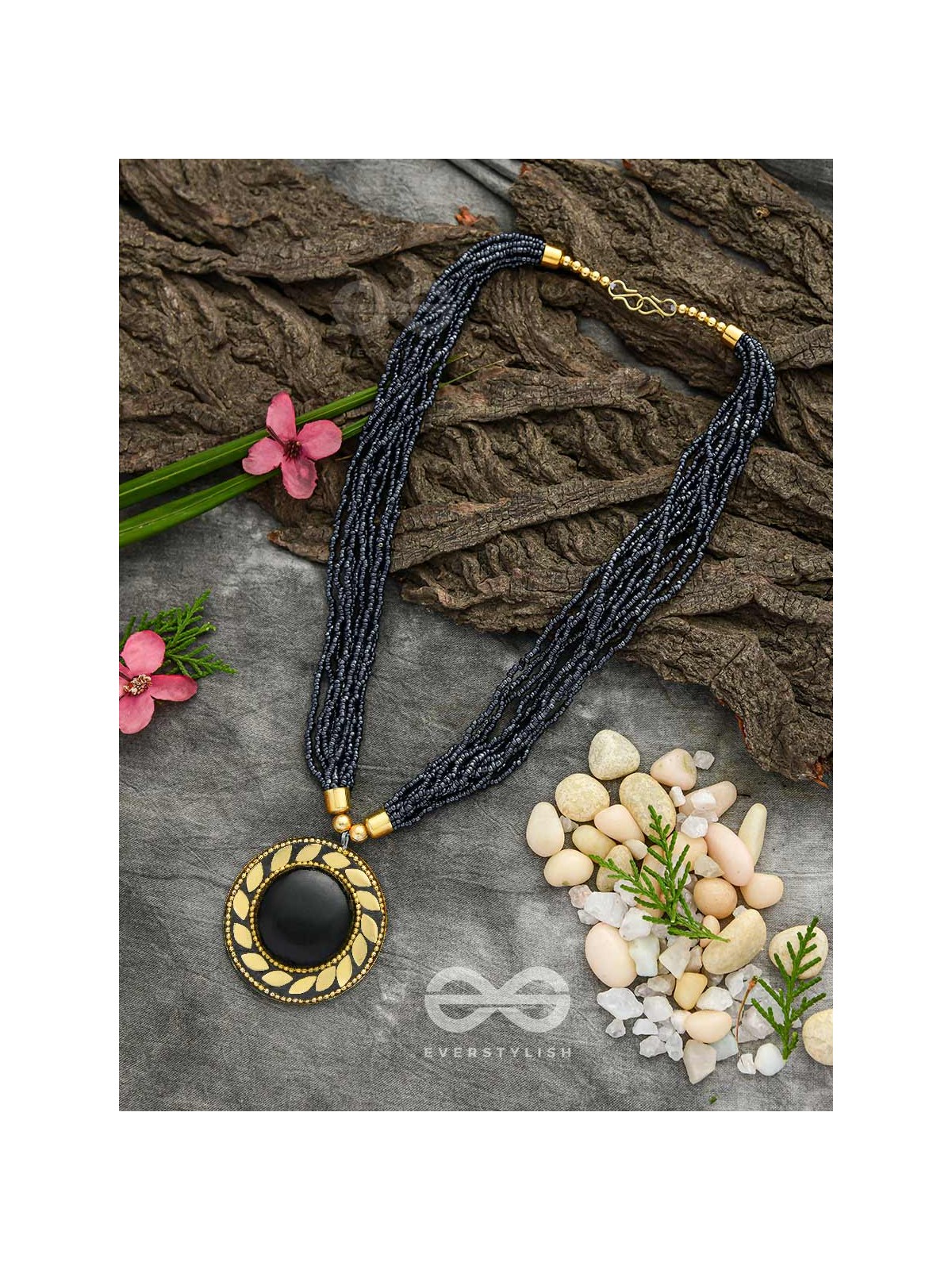 The Timeless Elegance- Beautiful Beaded Neckpiece (Black)