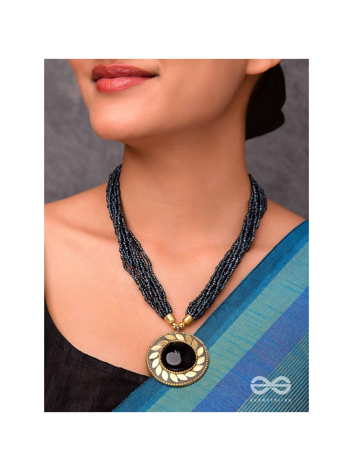 The Timeless Elegance- Beautiful Beaded Neckpiece (Black)