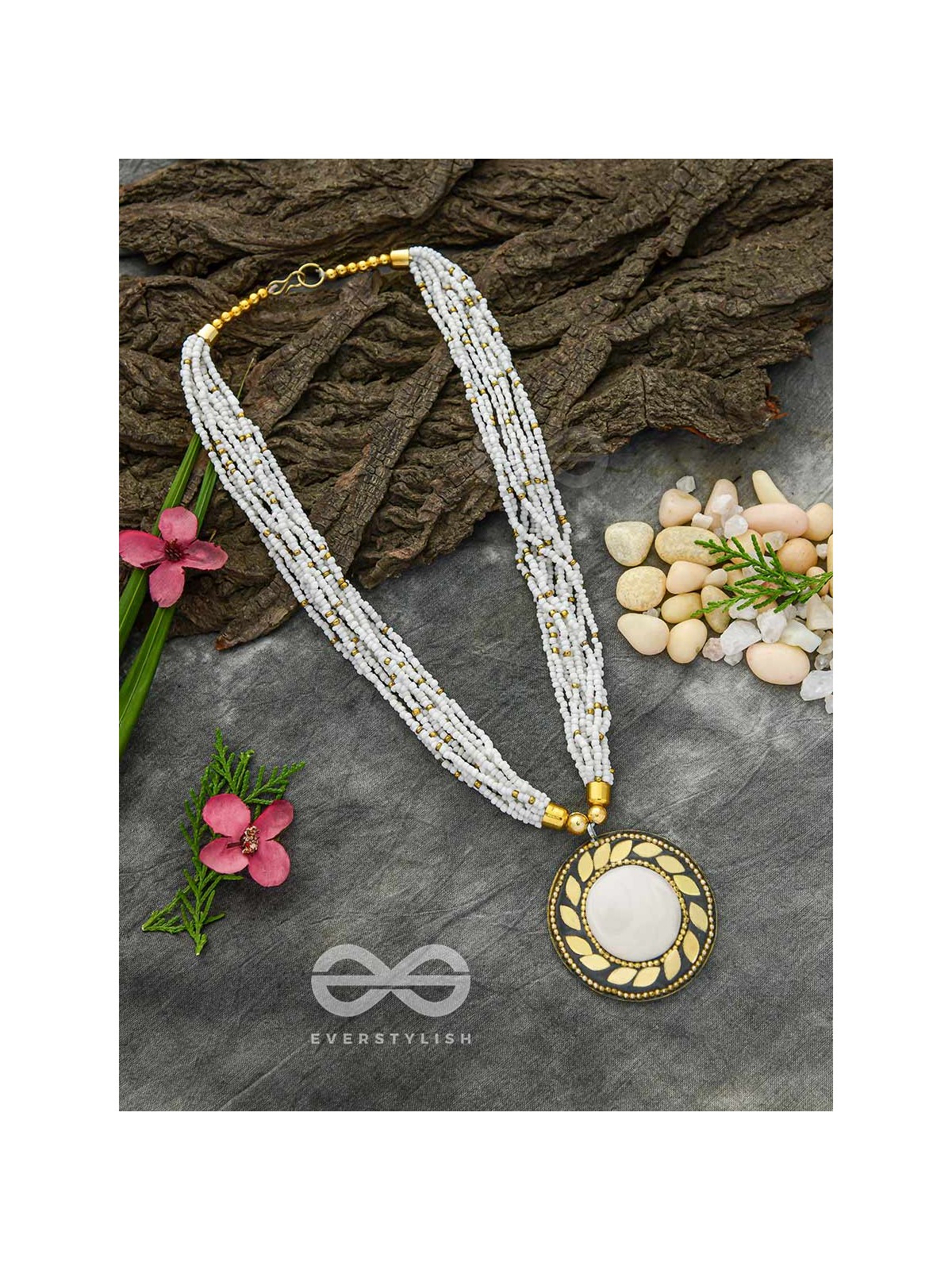 The Timeless Elegance- Beautiful Beaded Neckpiece (White)