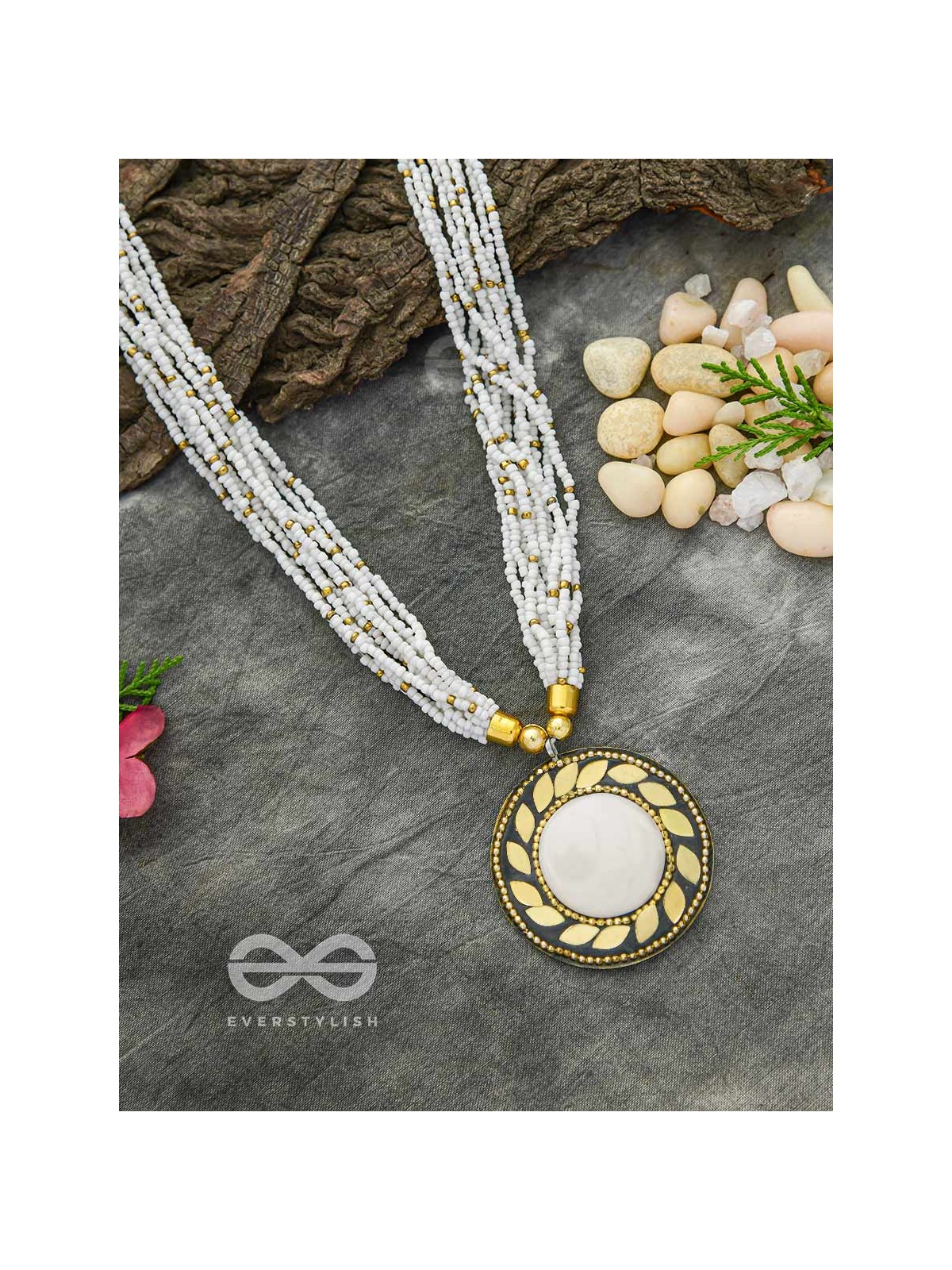 The Timeless Elegance- Beautiful Beaded Neckpiece (White)