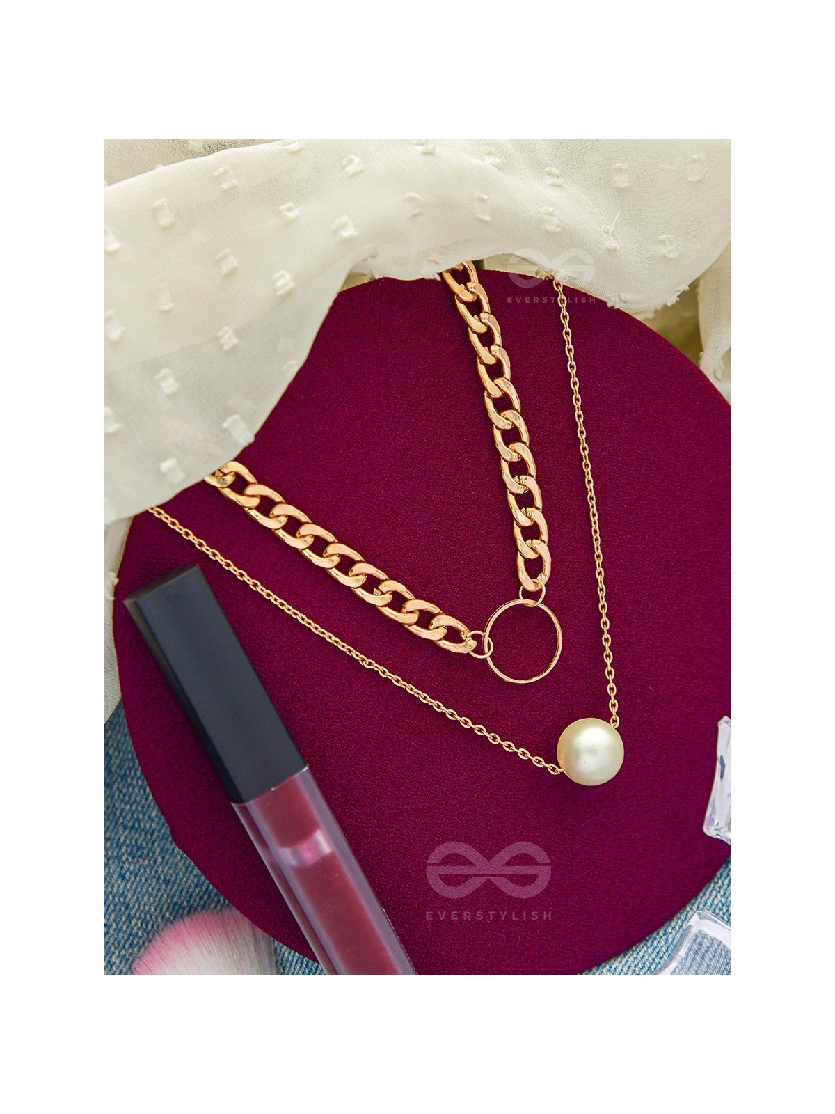 The Epitome of Elegance- Layered Pearl Neckpiece