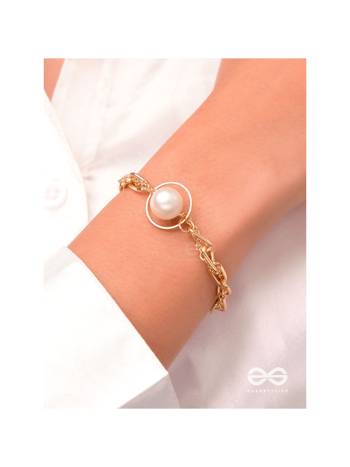 Pearl-Fectly Golden - Golden Layered Chain Bracelet