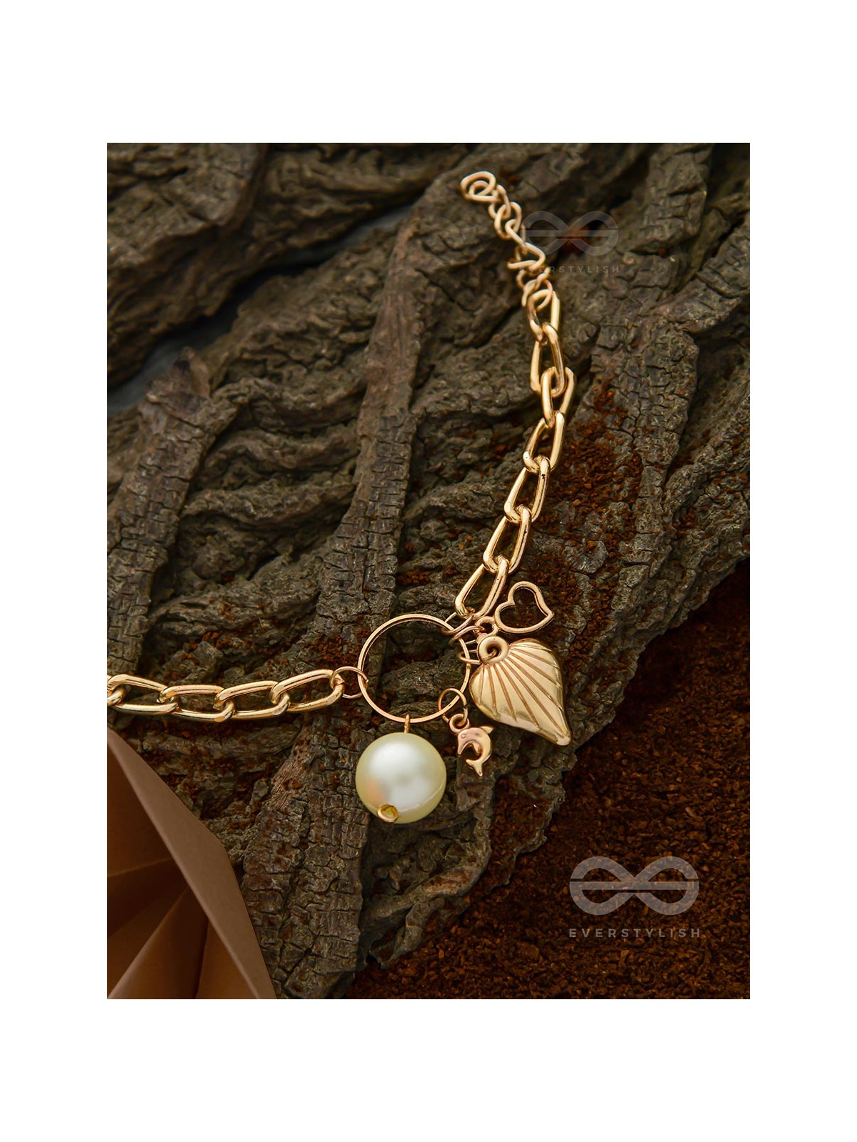 Life's a Beach - Sea-lover's Statement Bracelet