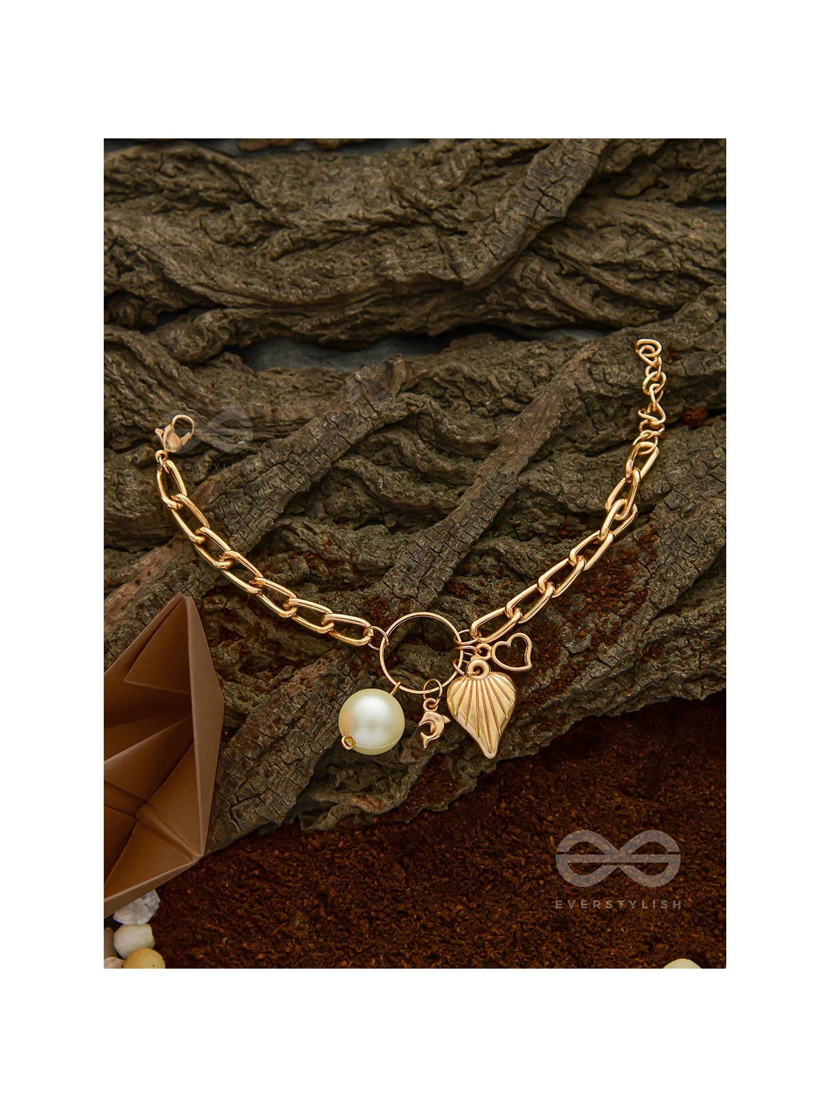 Life's a Beach - Sea-lover's Statement Bracelet