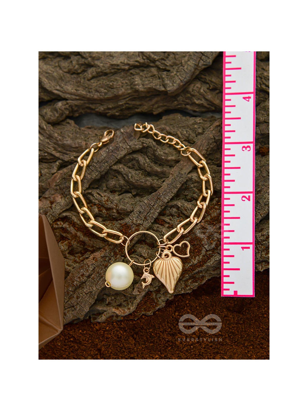 Life's a Beach - Sea-lover's Statement Bracelet