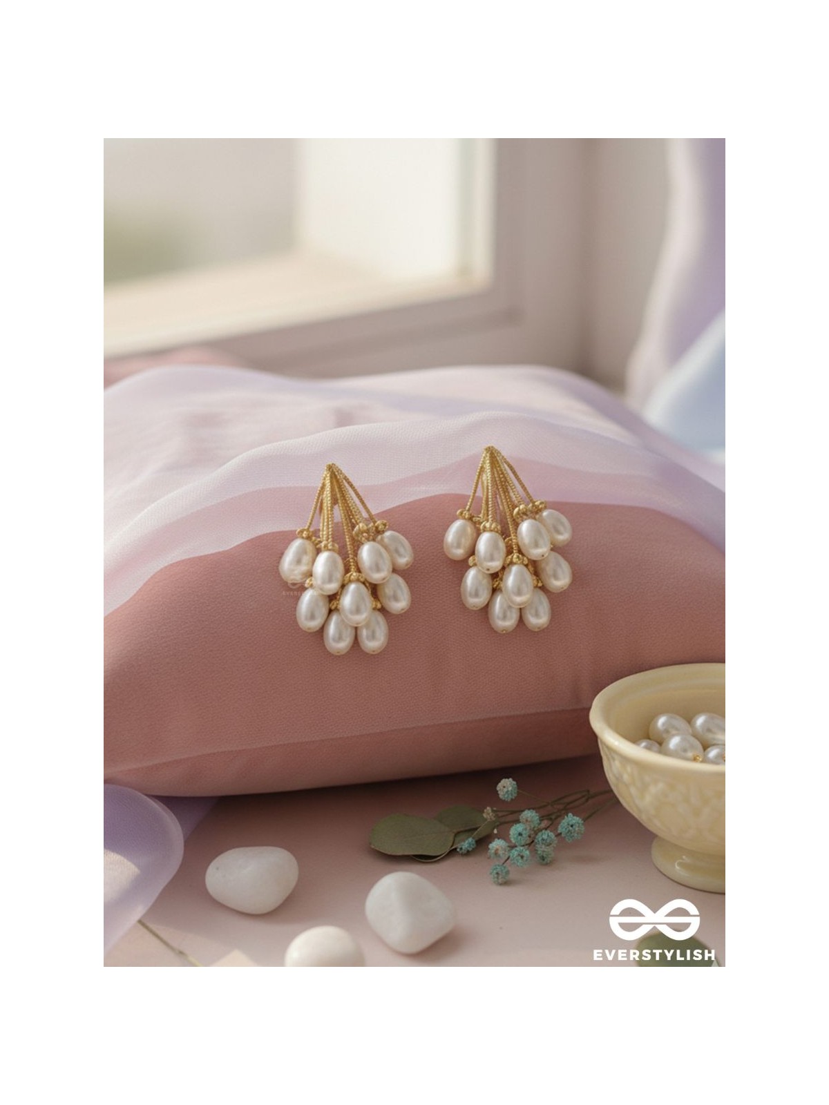 Pearlicious Flowers- Golden Pearl Earrings