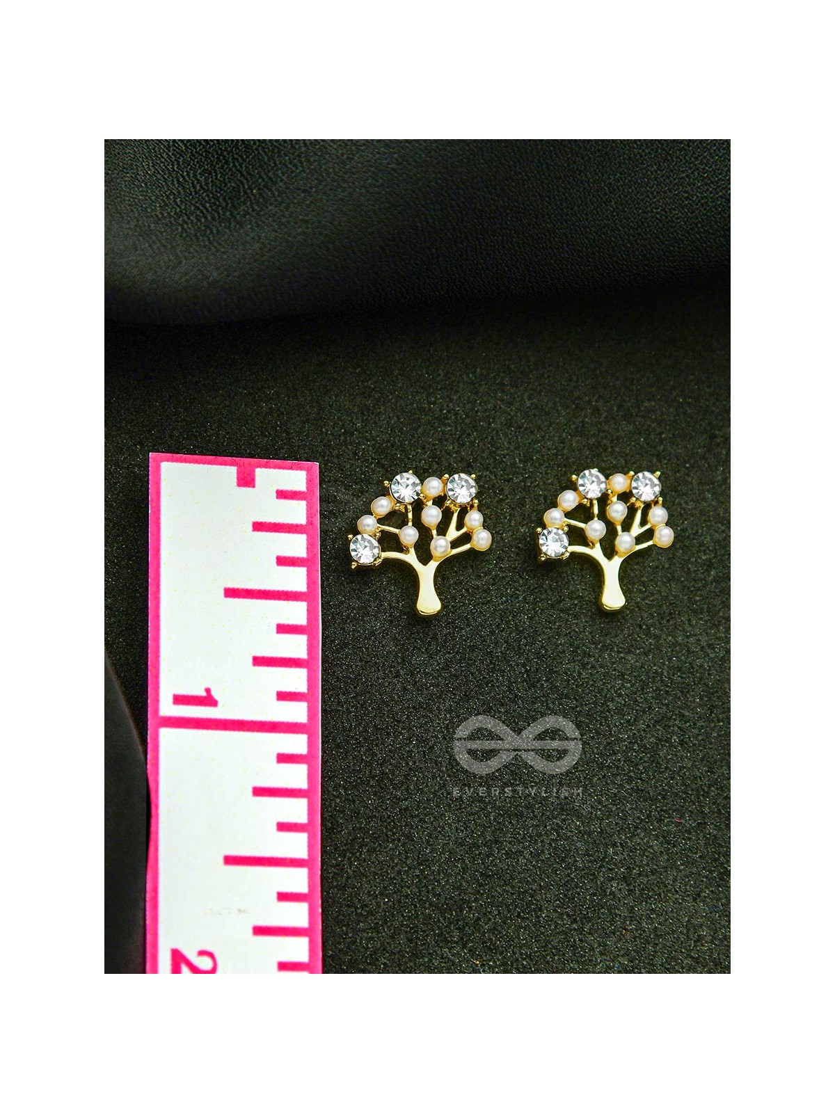 Majestic Bonsai- Pearls and Stones Studded Golden Earrings