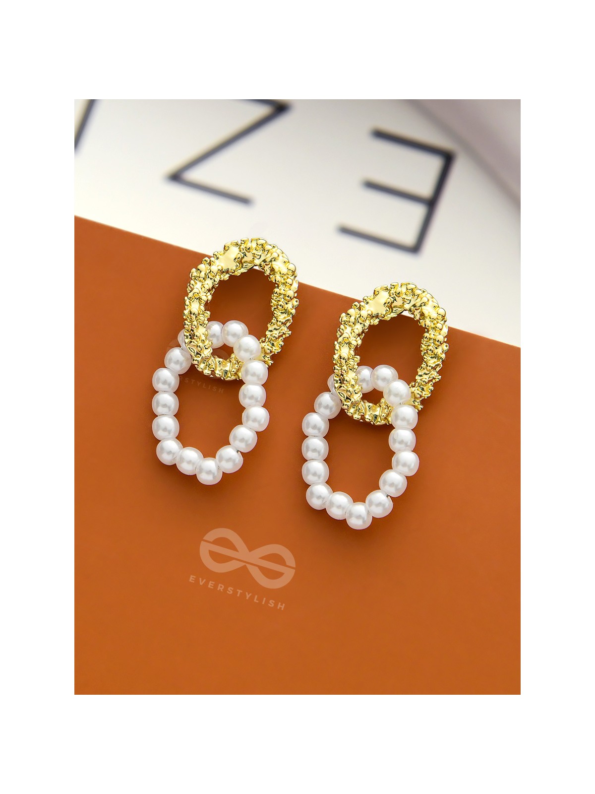 Sunny Melange- Golden and Pearls Entangled Hoops Earrings