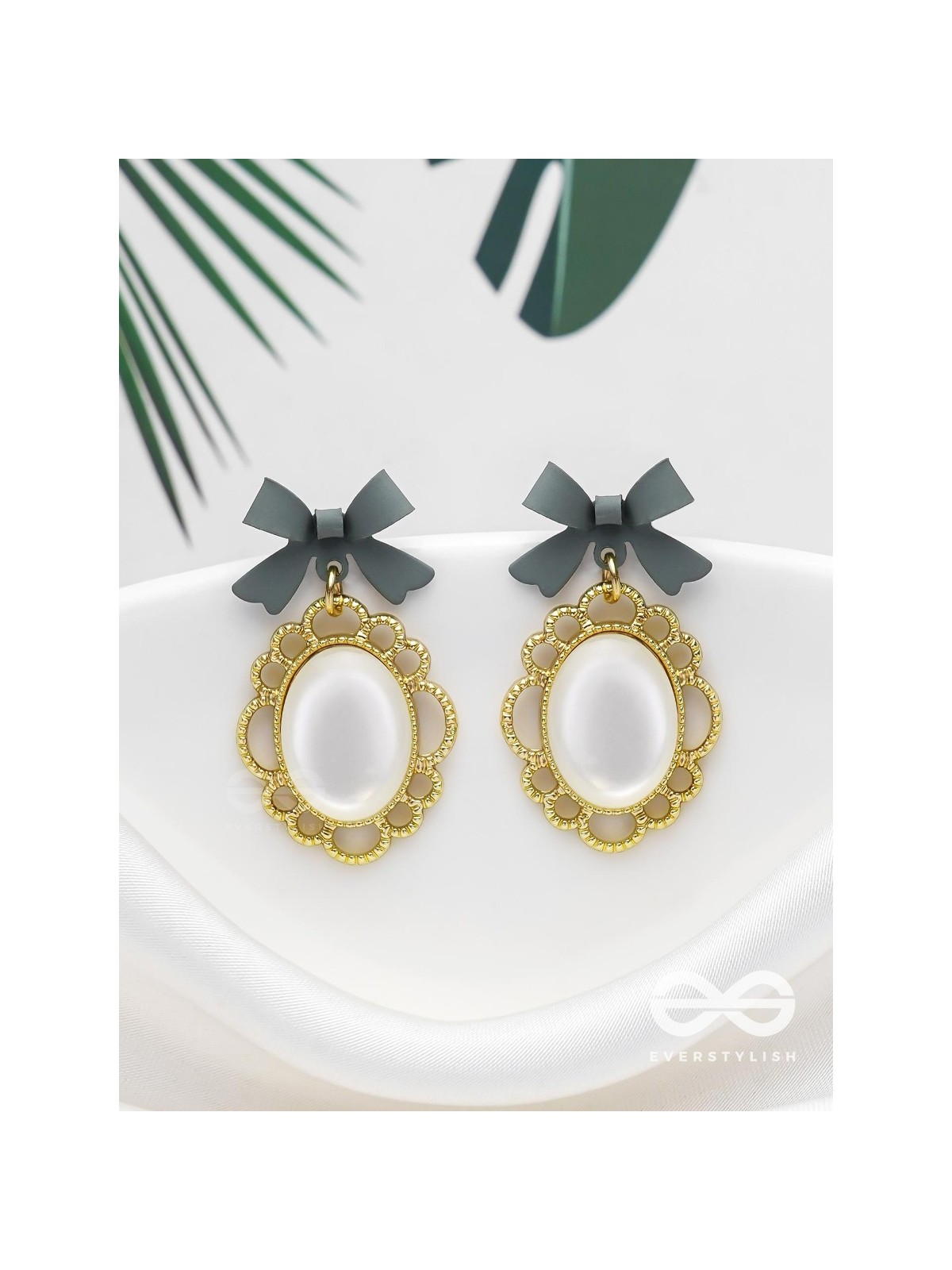 Princess Bow Frames- Grey and Golden Earrings