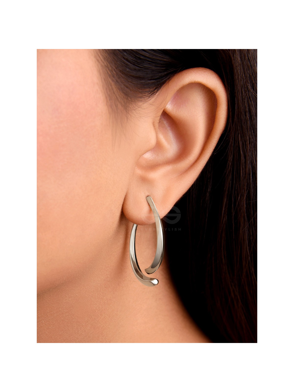 The Broken Bow- Elegant Silver Earrings