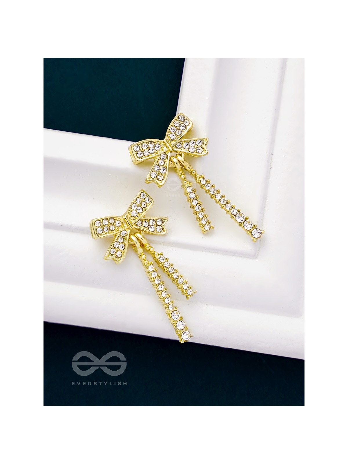 The Rockstar- Golden Rhinestones Earrings