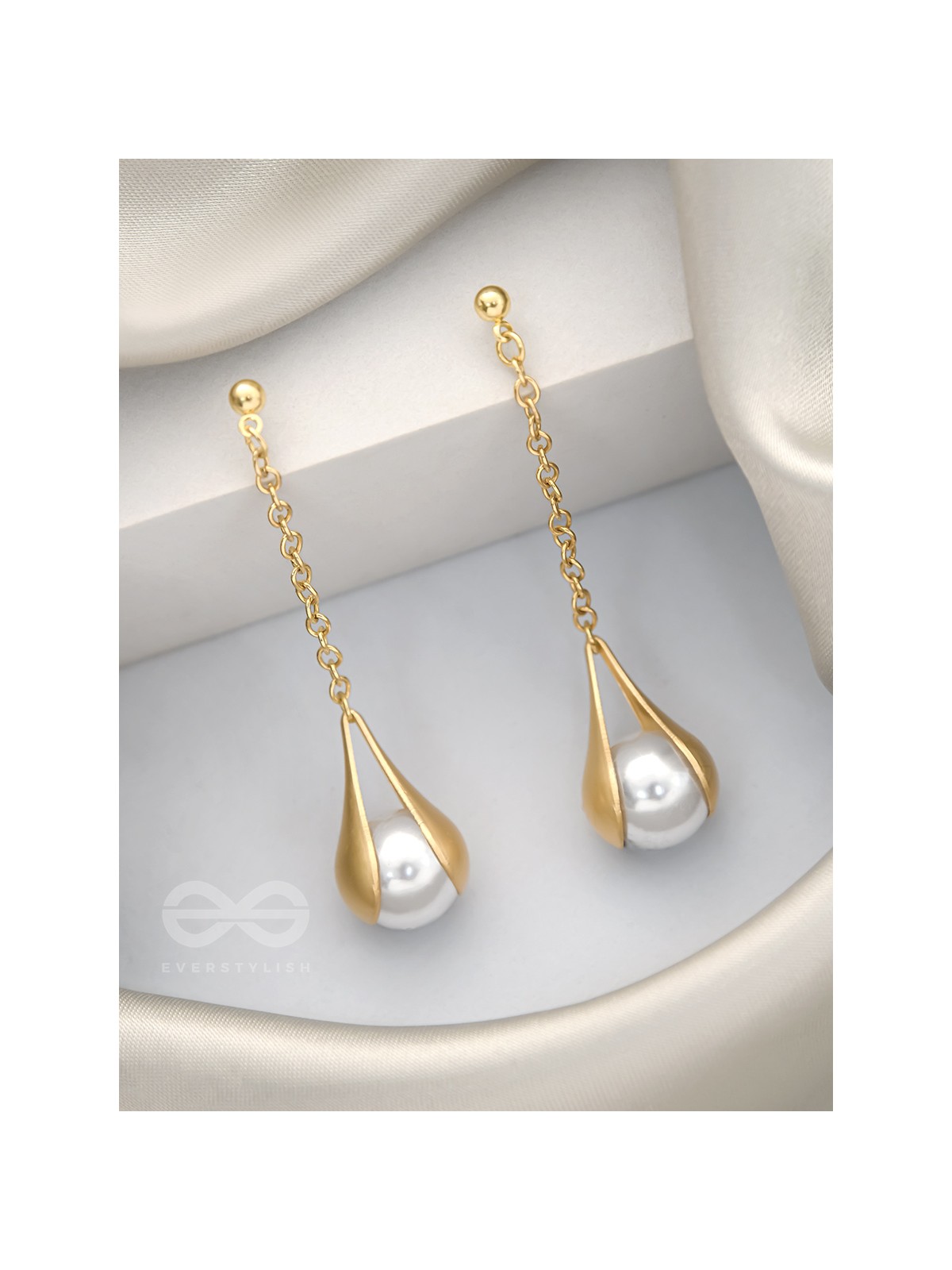 The Hanging Moon- Golden Pearl Earrings