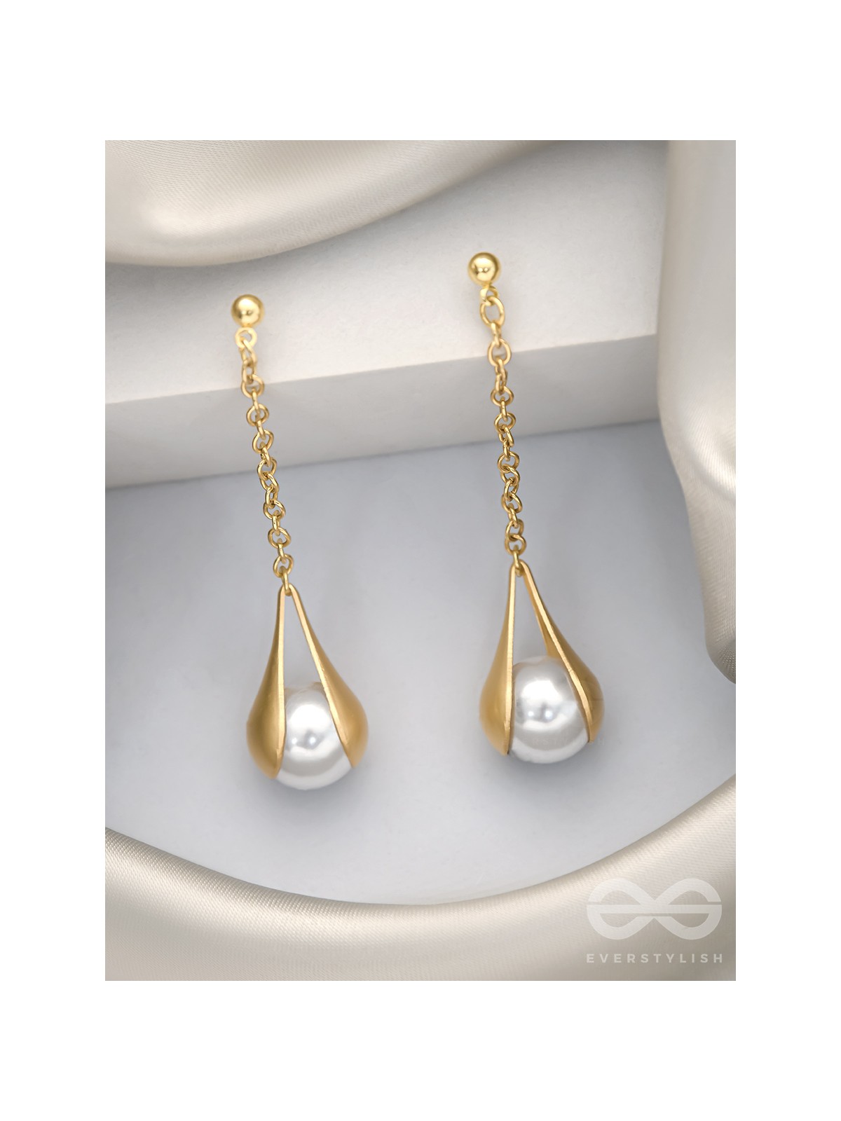 The Hanging Moon- Golden Pearl Earrings
