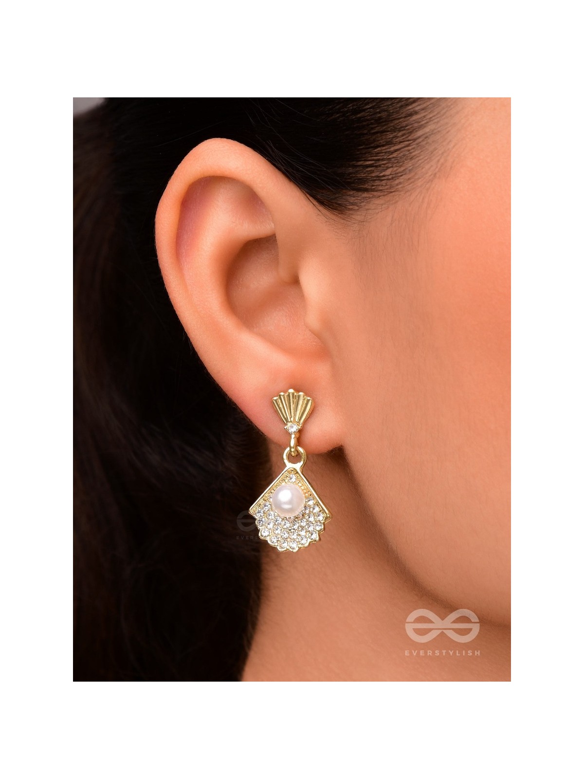 Sand n Pearl- Golden Rhinestones and Pearl Earrings