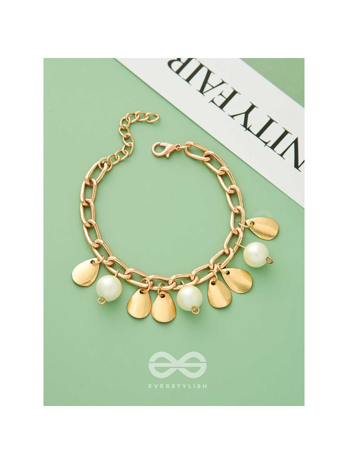 Pearly Rain - Golden Pearl Bracelet