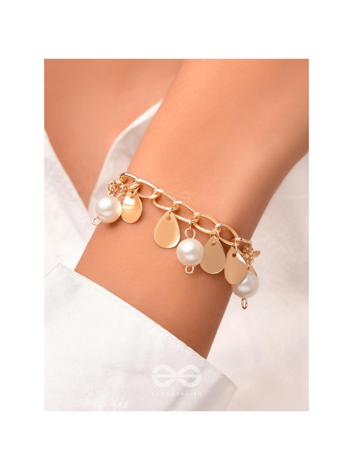 Pearly Rain - Golden Pearl Bracelet