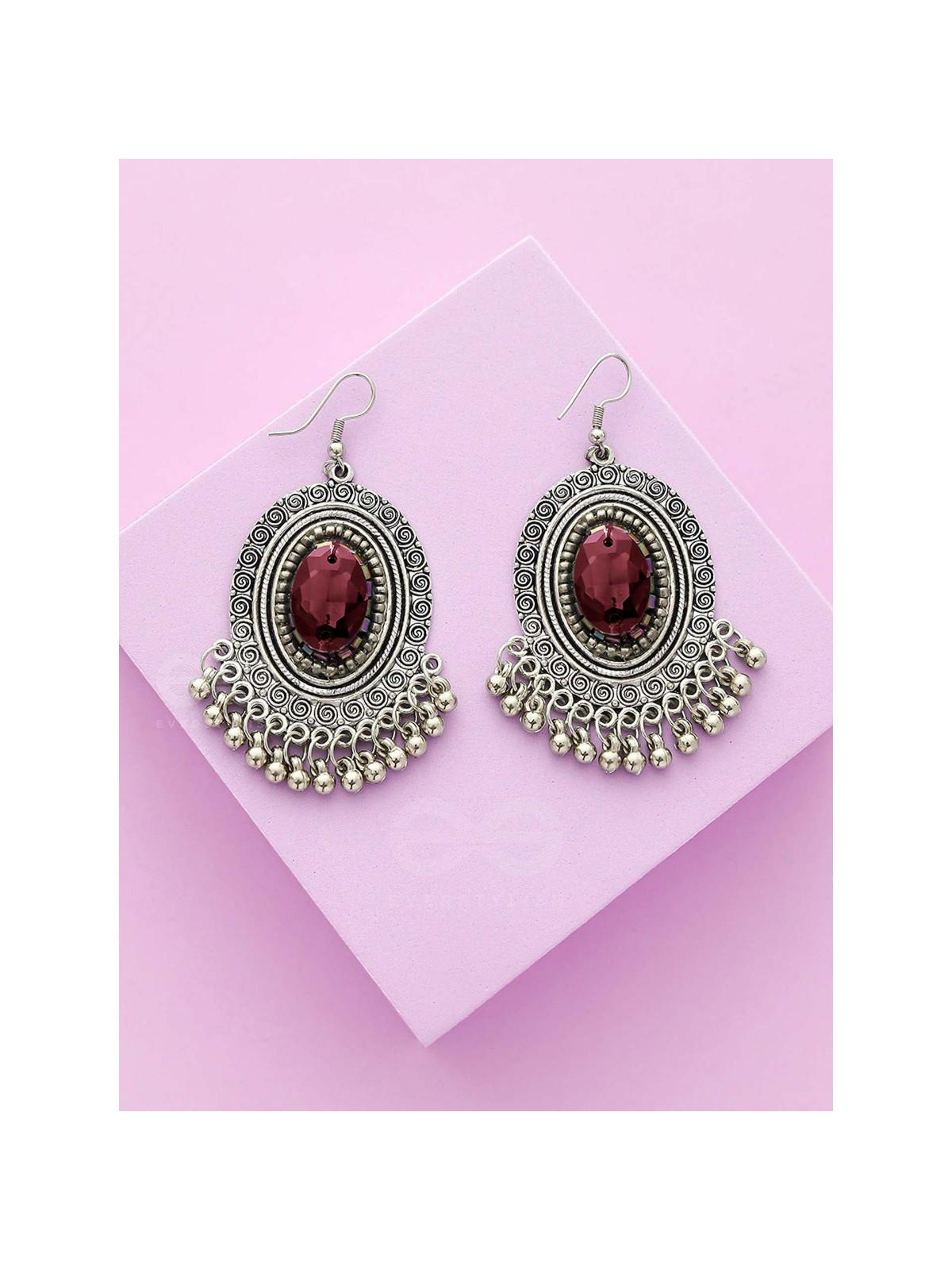 The Victorian Spell - Purple Crystals Silver Necklace and Earrings Set