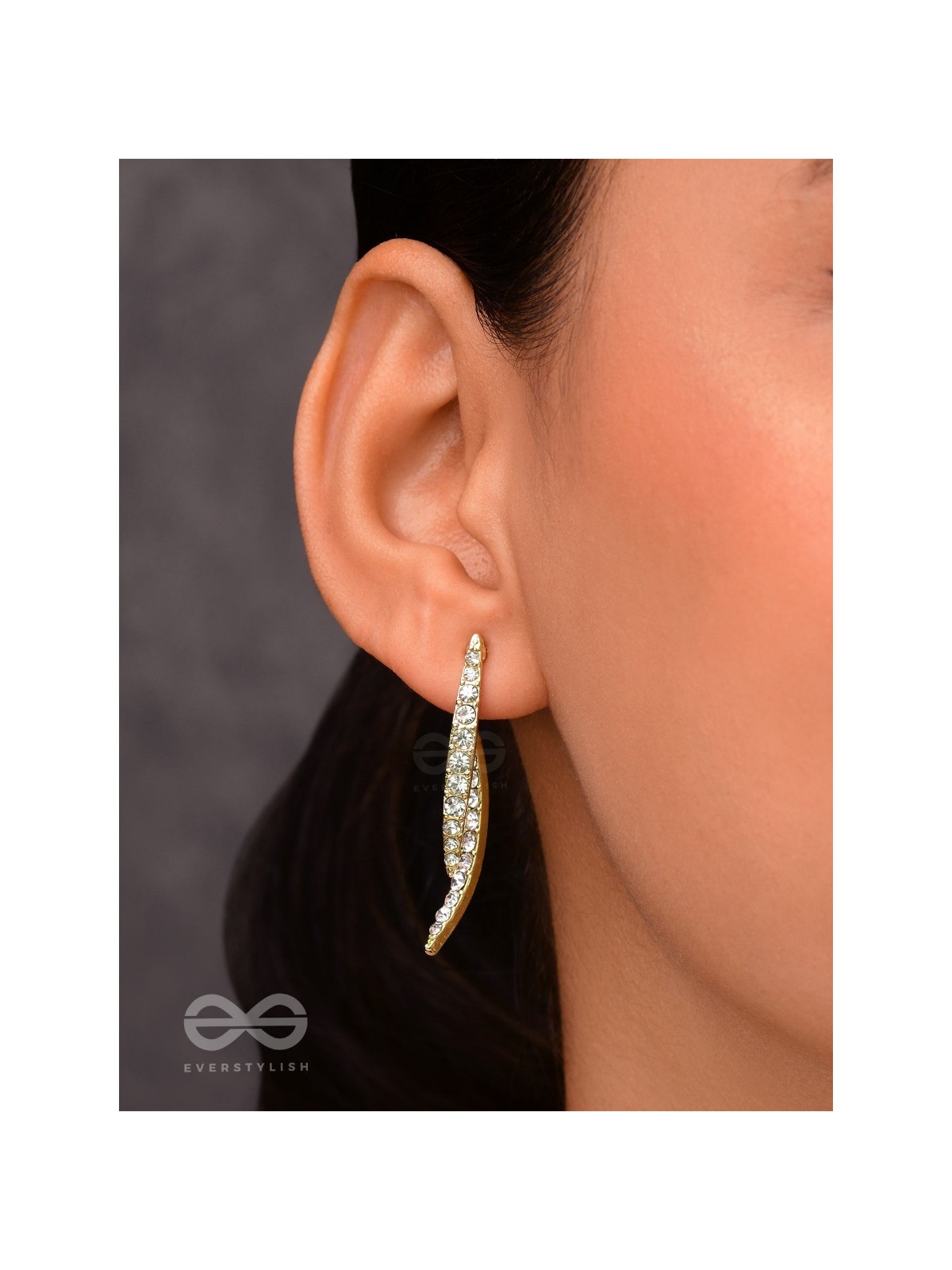 The Fall of Grace- Golden Rhinestones Earrings
