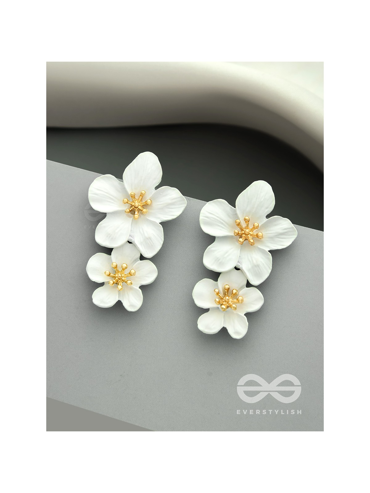 Paired Periwinkles- Statement Acrylic Earrings (Daisy White)