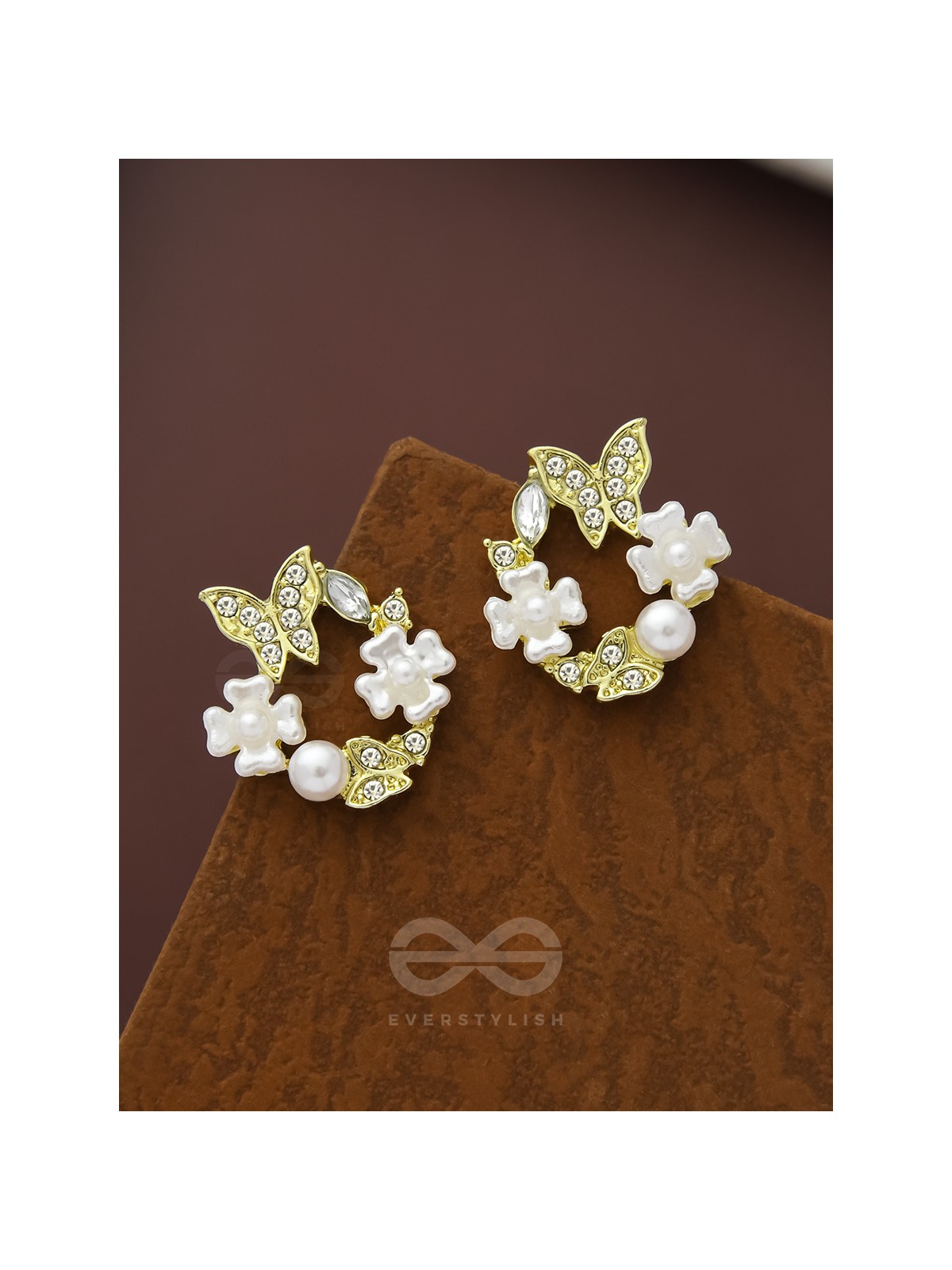  THE PEARLY WREATH- GOLDEN PEARL and Rhinestones EARRINGS