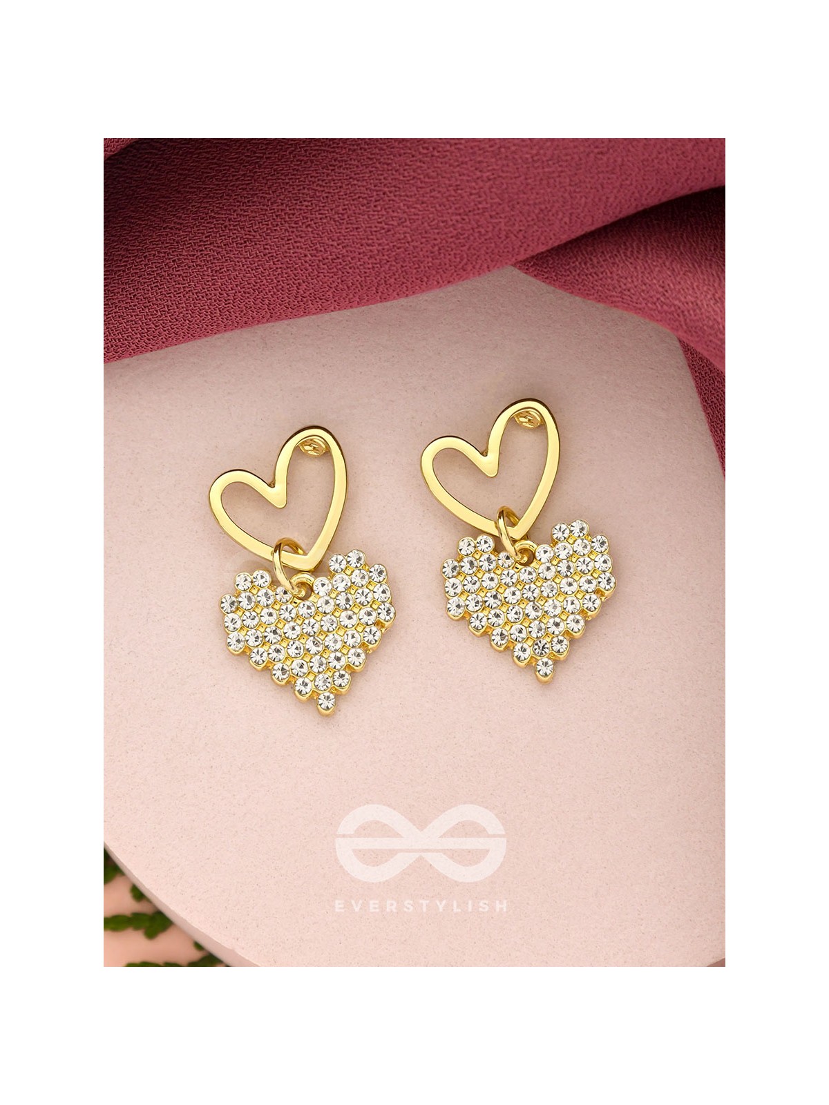 HEART-EYES- CLASSY GOLDEN RHINESTONES EARRINGS