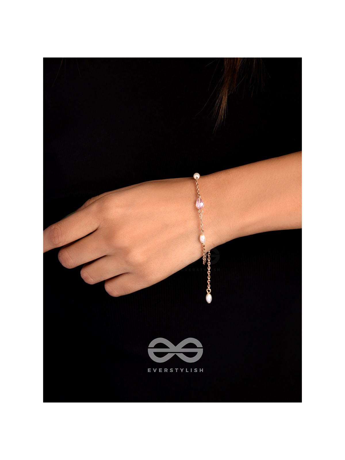 The Sunlit Beach- Pearls and Crystal Studded Golden Bracelet