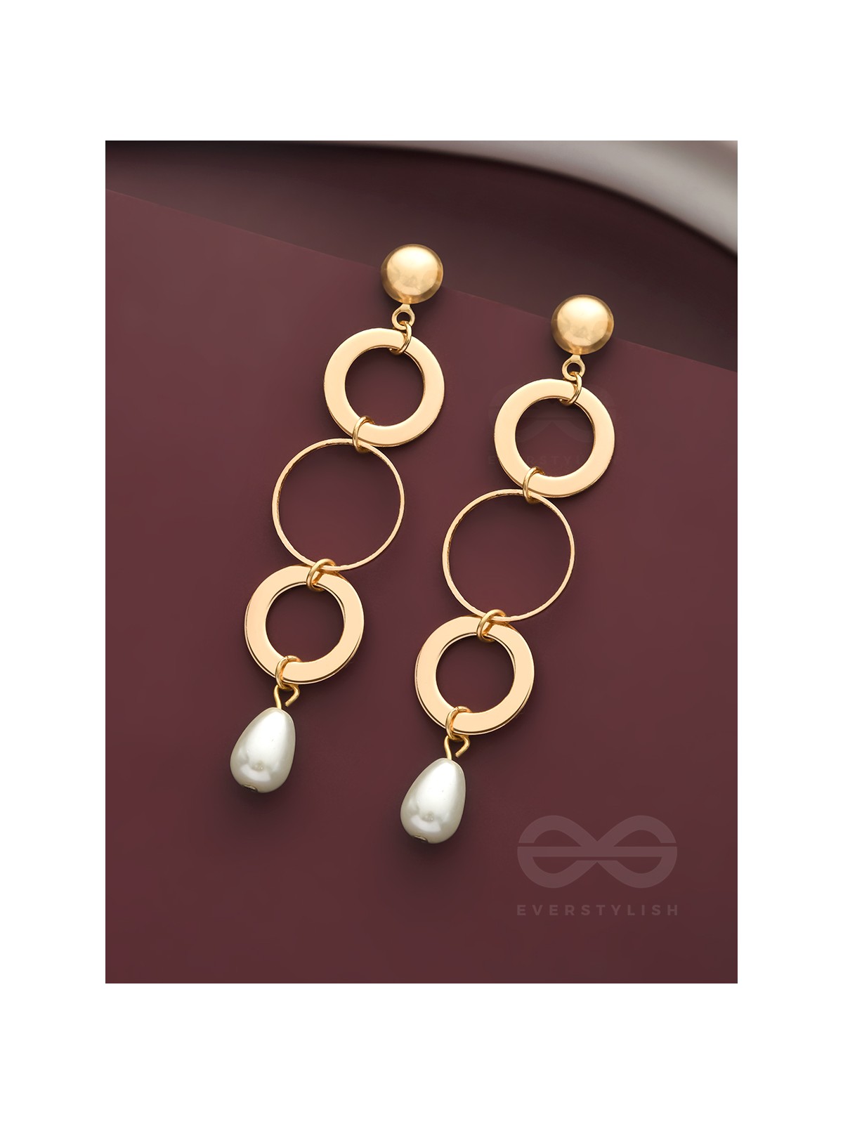 The Drizzly Loops- Golden Pearl Earrings