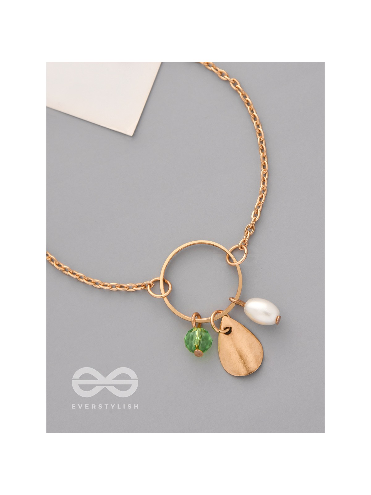 The Trinity Ring- Elegant Golden Bracelet