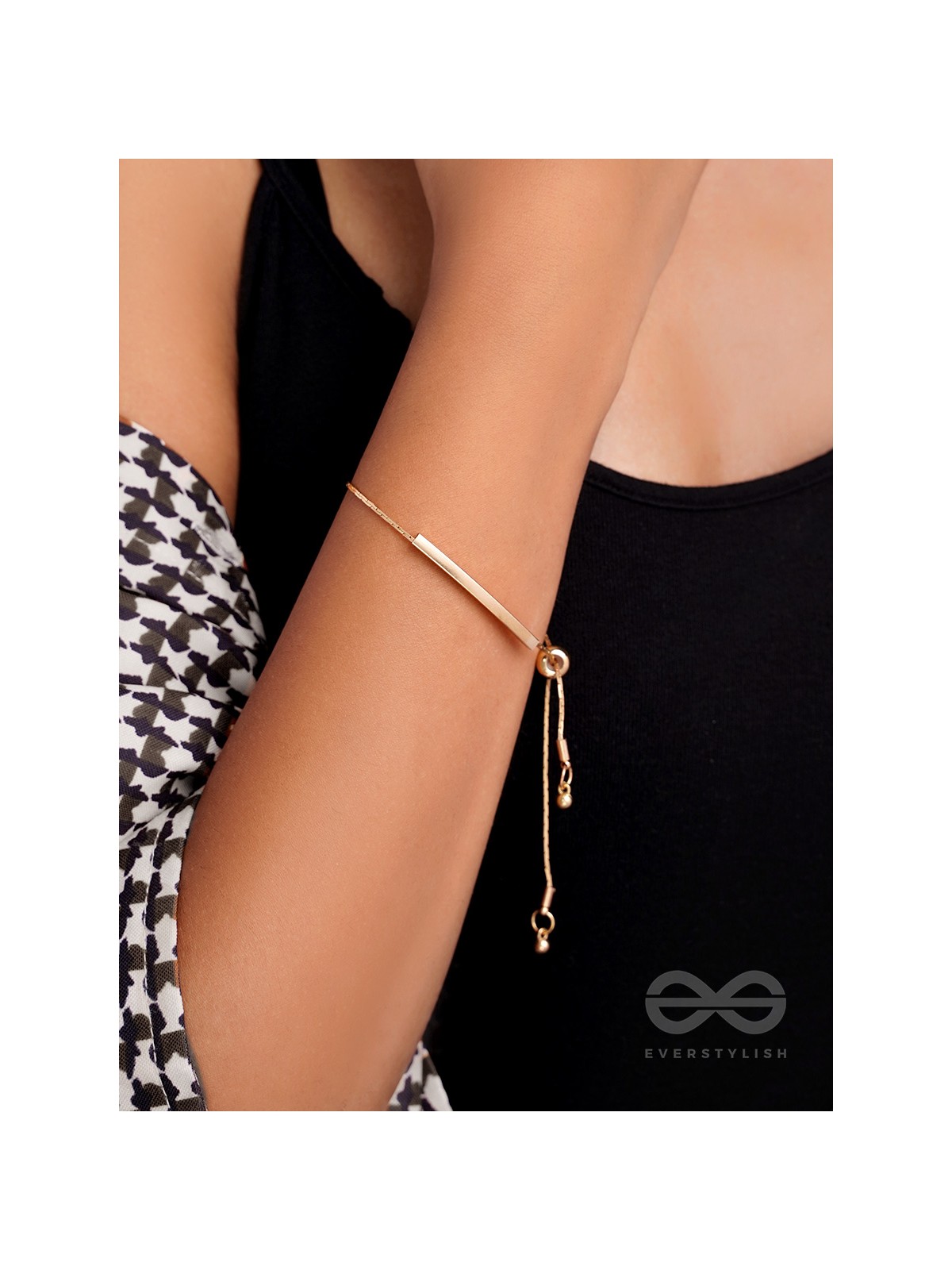 Band of Love- Elegant Golden Bracelet 