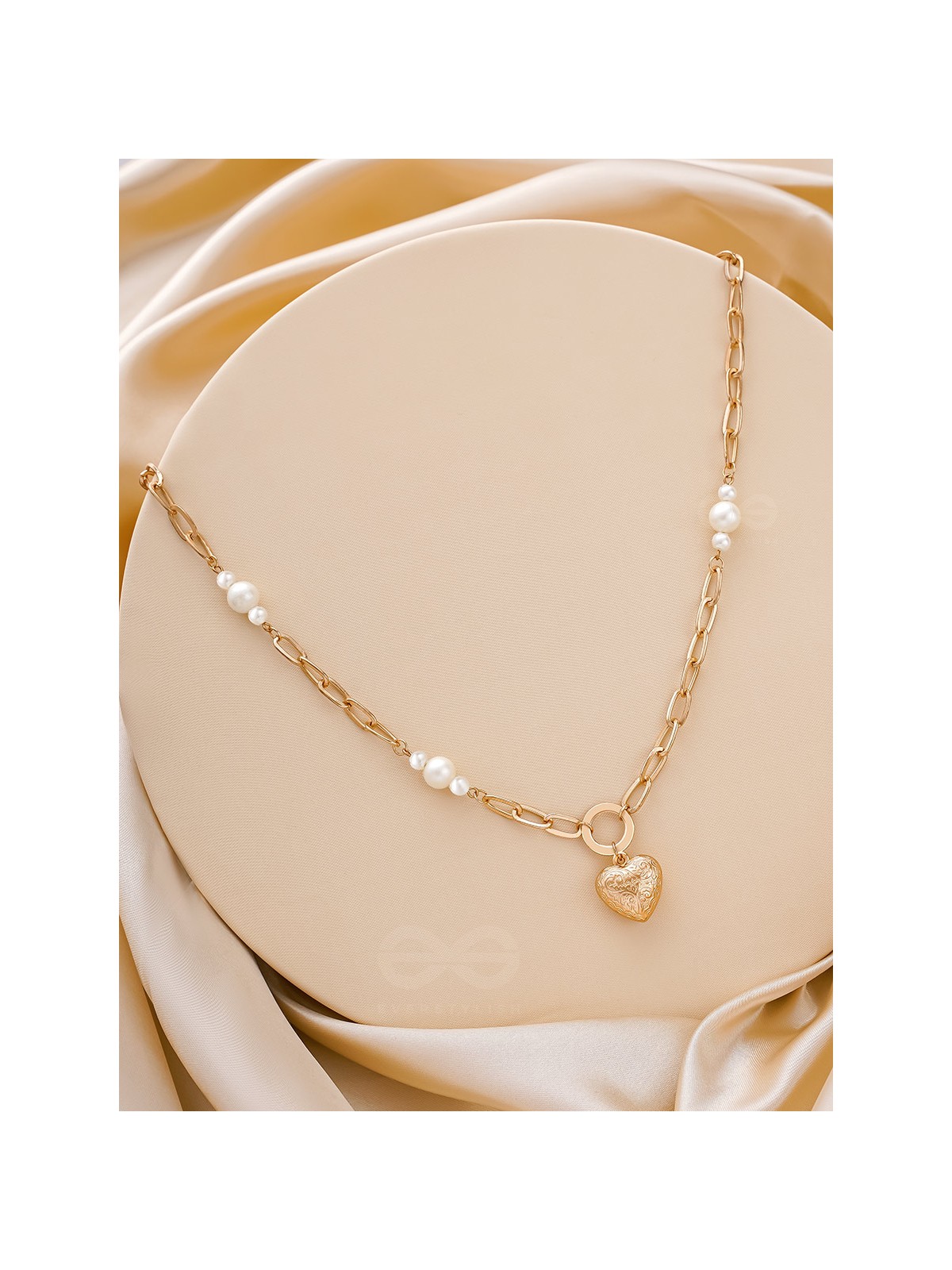 The Heart's Desire- Golden Pearl Necklace