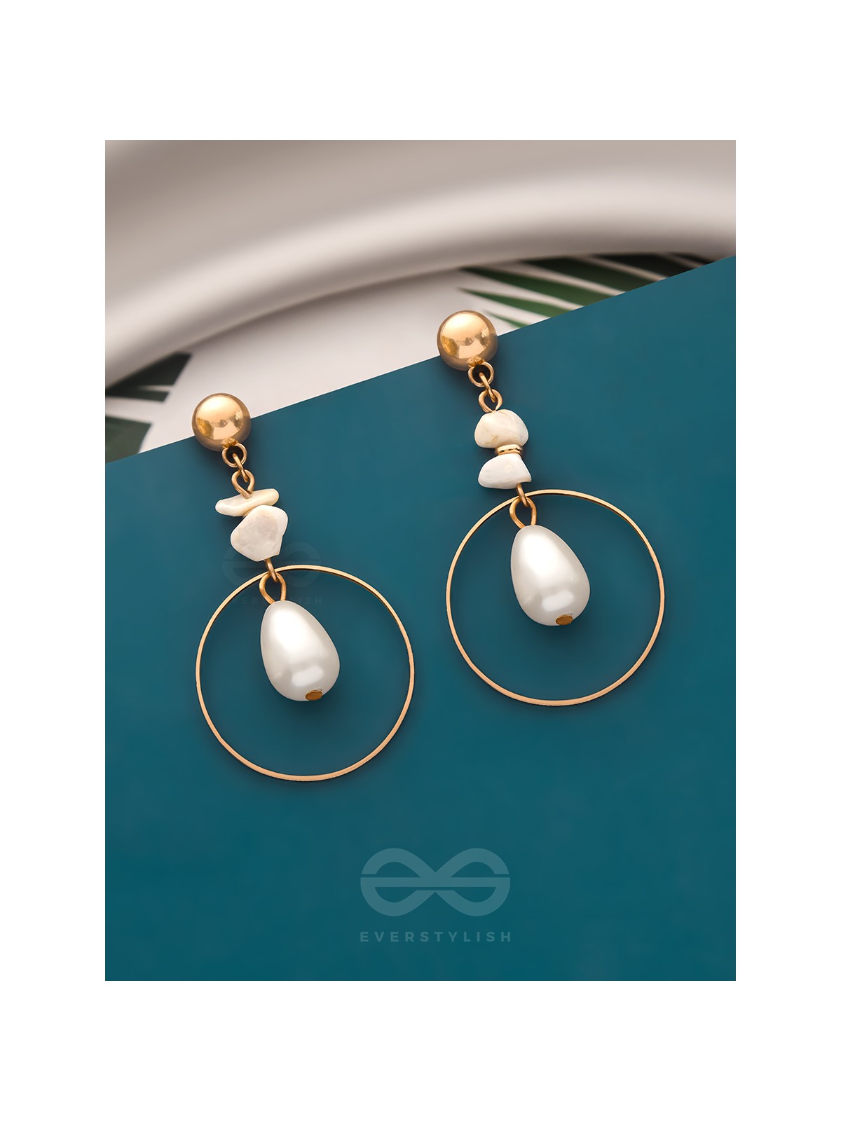 The Lord of the Rings- Golden Pearl Earrings