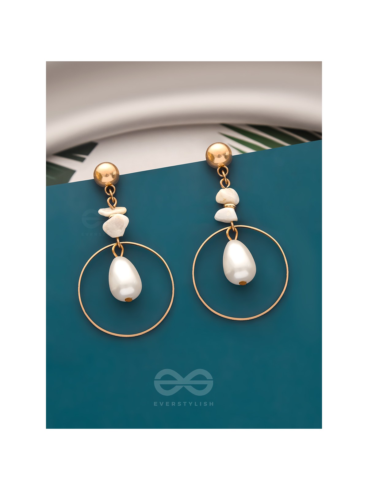 The Lord of the Rings- Golden Pearl Earrings