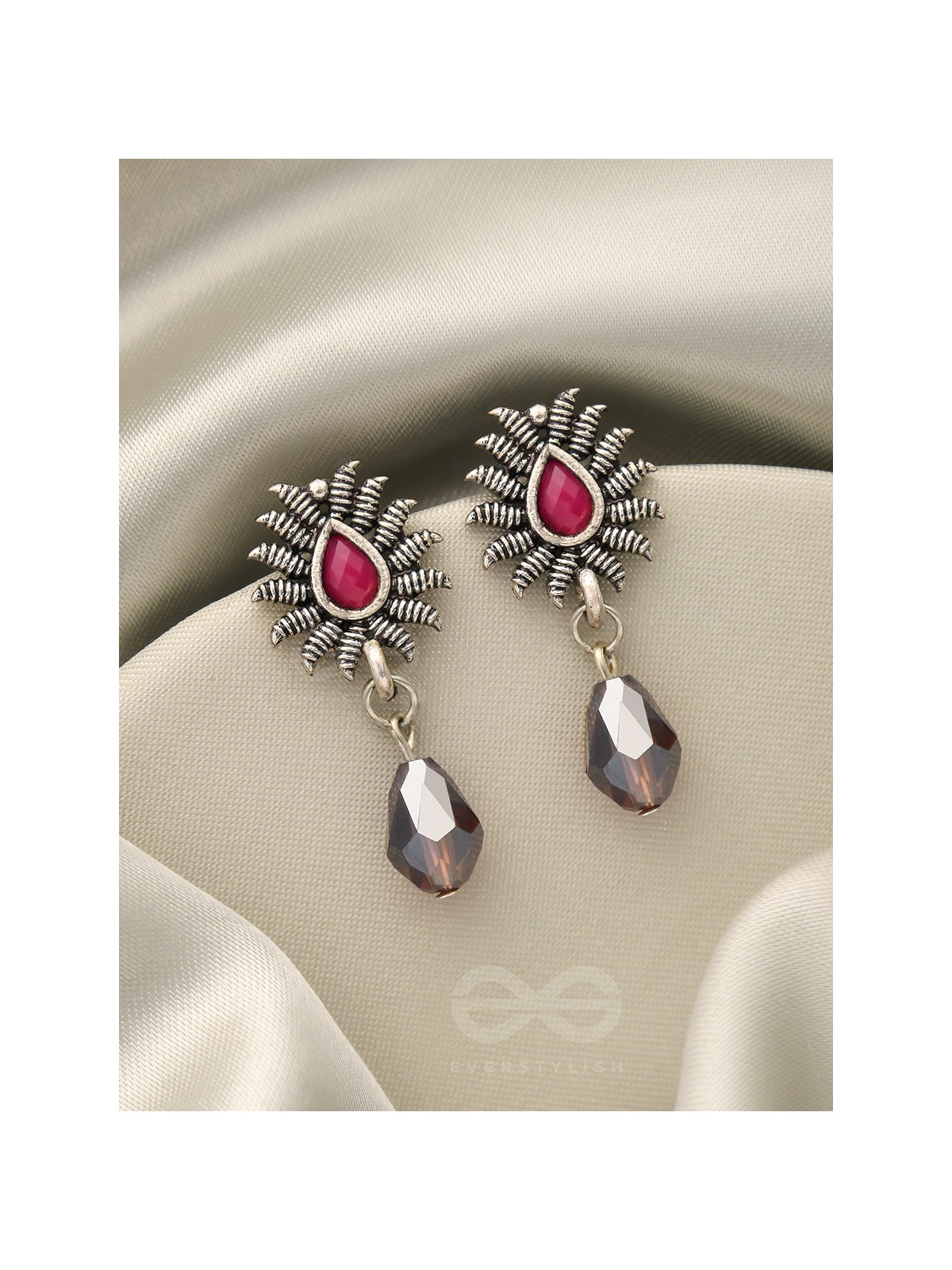 DROPS OF LIGHT- TINY TRINKET EARRINGS (Carmine Red)