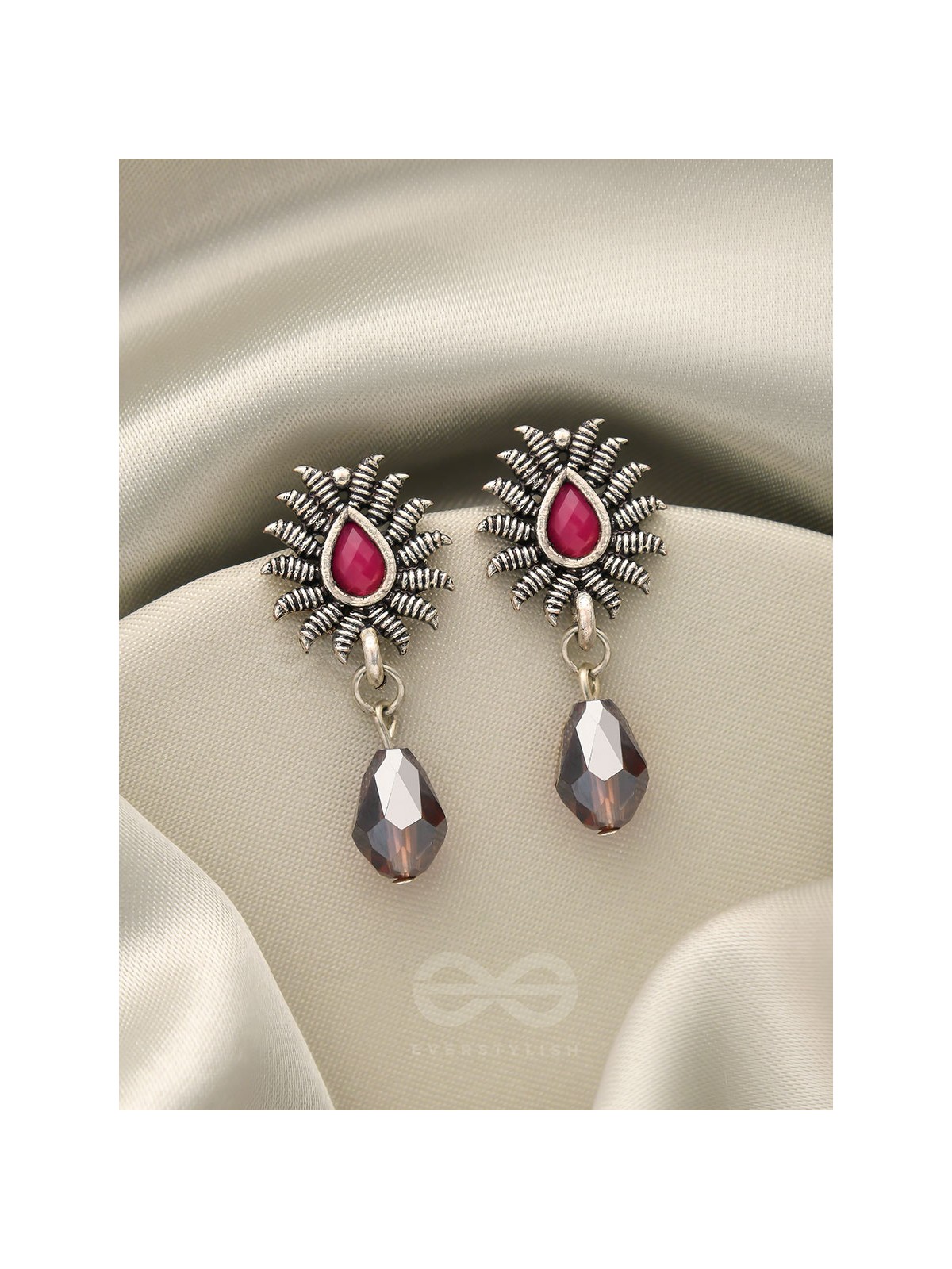DROPS OF LIGHT- TINY TRINKET EARRINGS (Carmine Red)