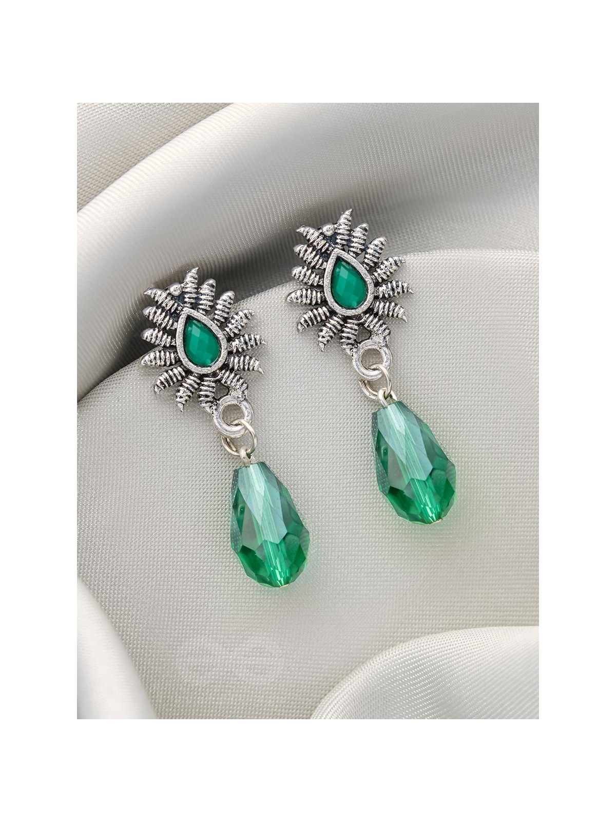 Drops of Light- Tiny Trinket Earrings (Emerald Green)