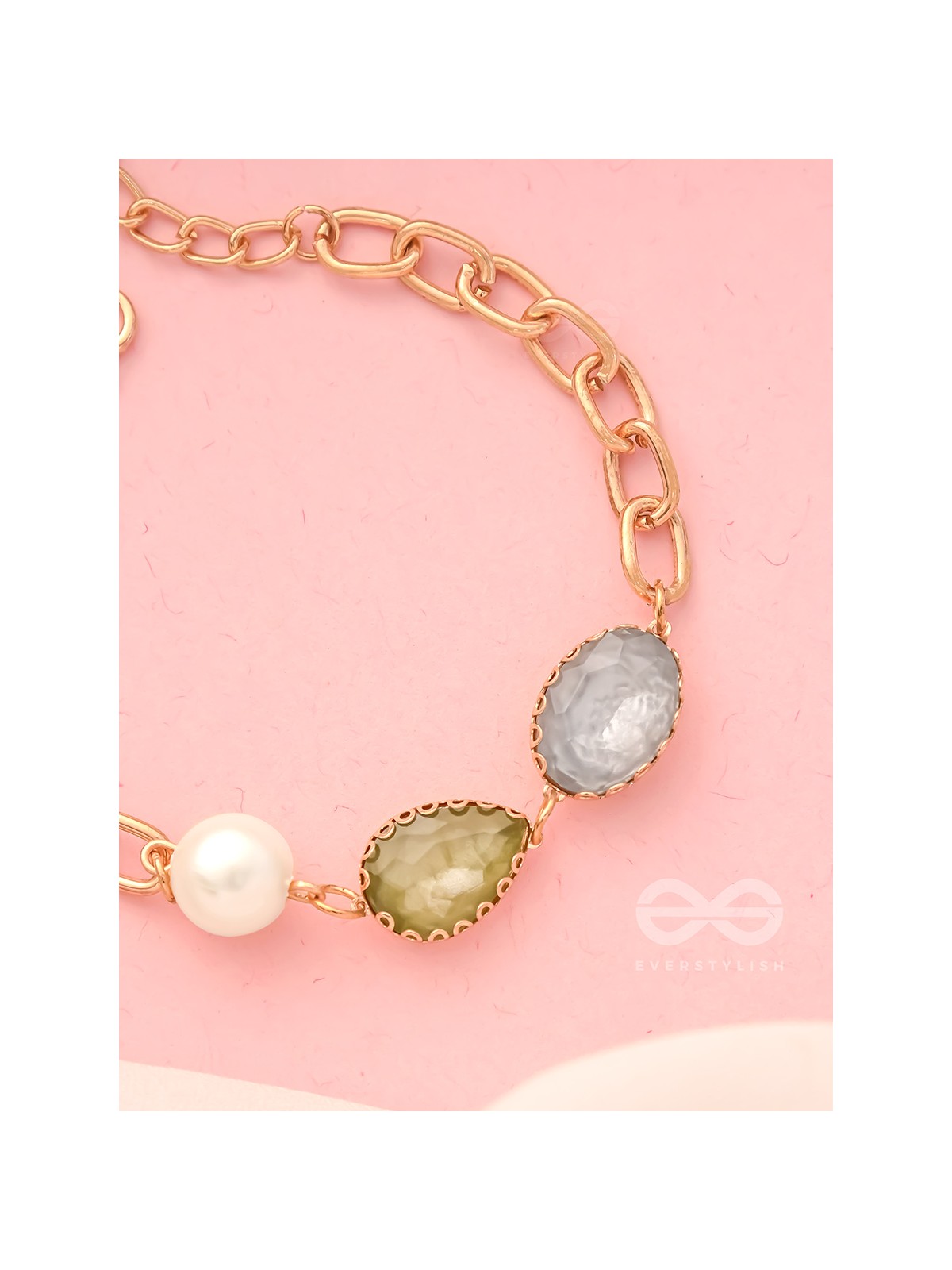 Ocean in Nutshell- Golden Embellished Bracelet