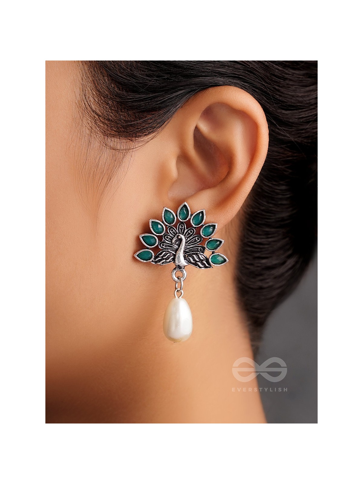 The Peacock Crown- Oxidised Pearl Earrings