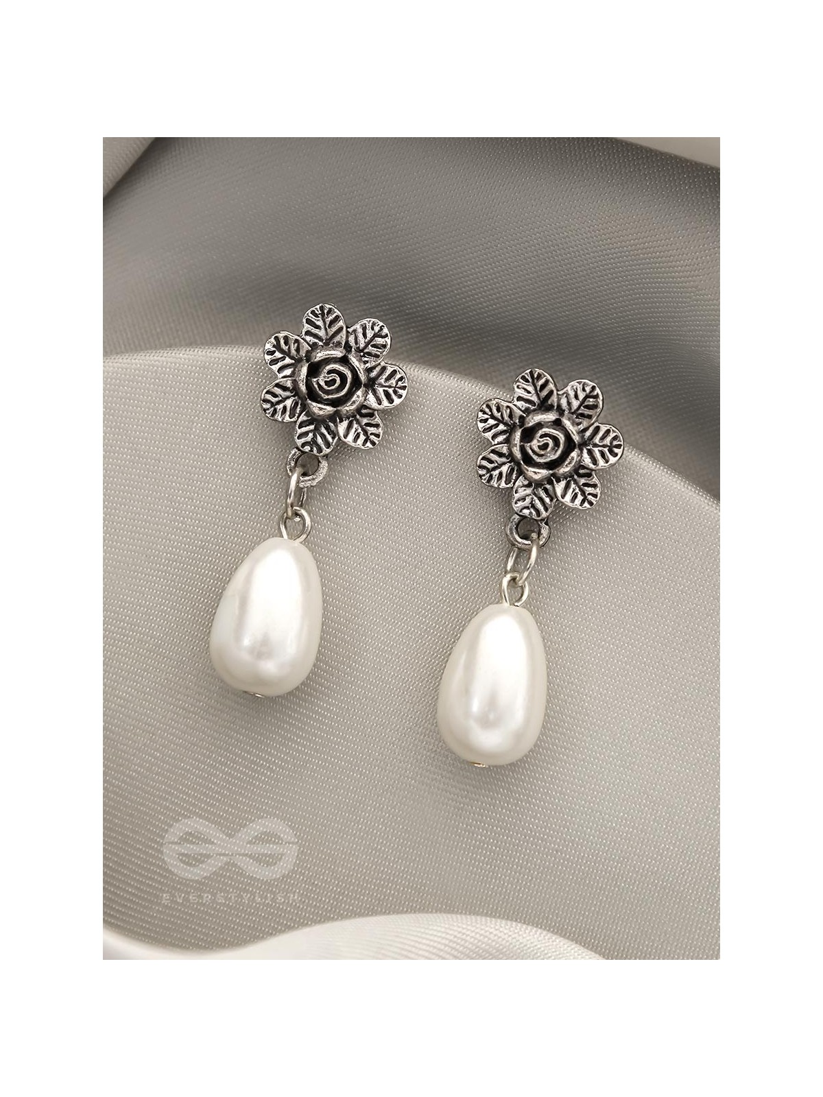 The Frosty Dewdrop- Oxidised Pearl Earrings