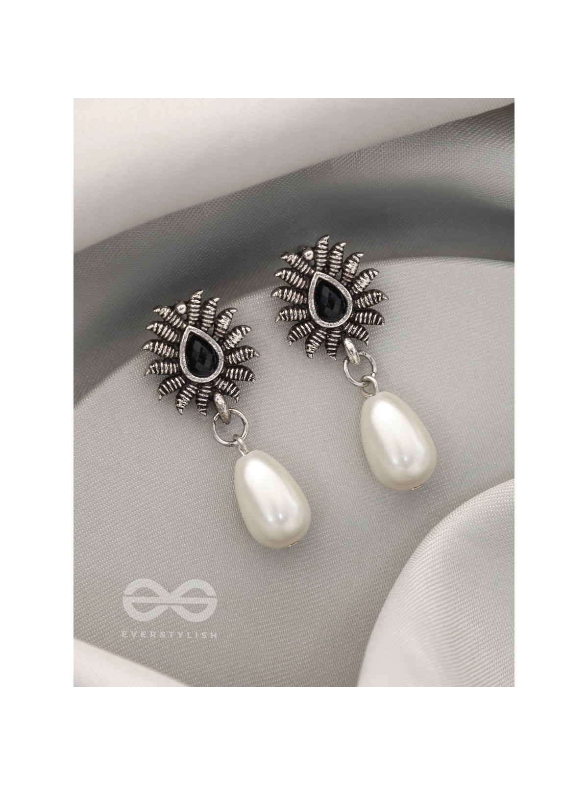 Drops of Desire- Oxidised Pearl Earrings