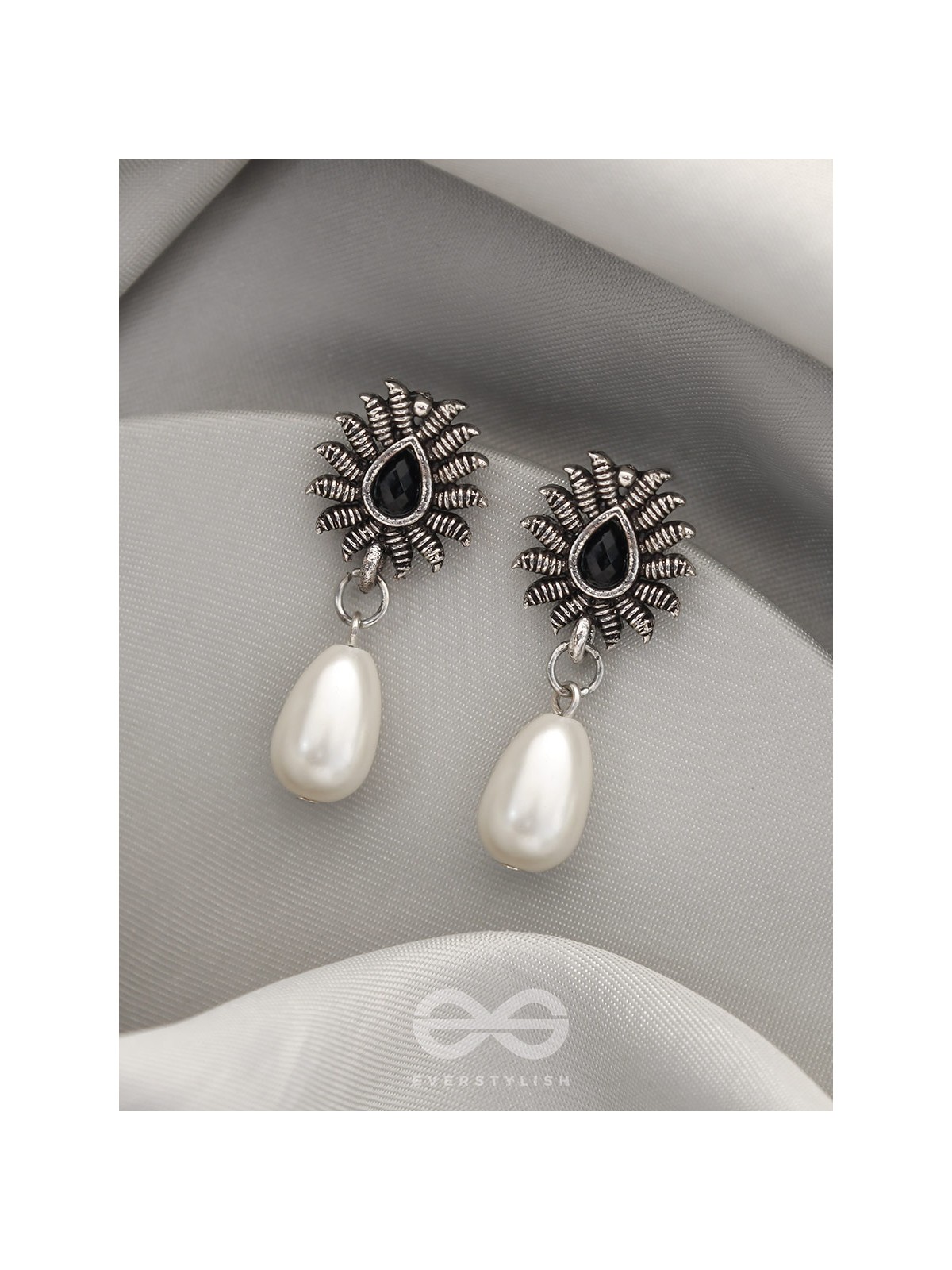 Drops of Desire- Oxidised Pearl Earrings