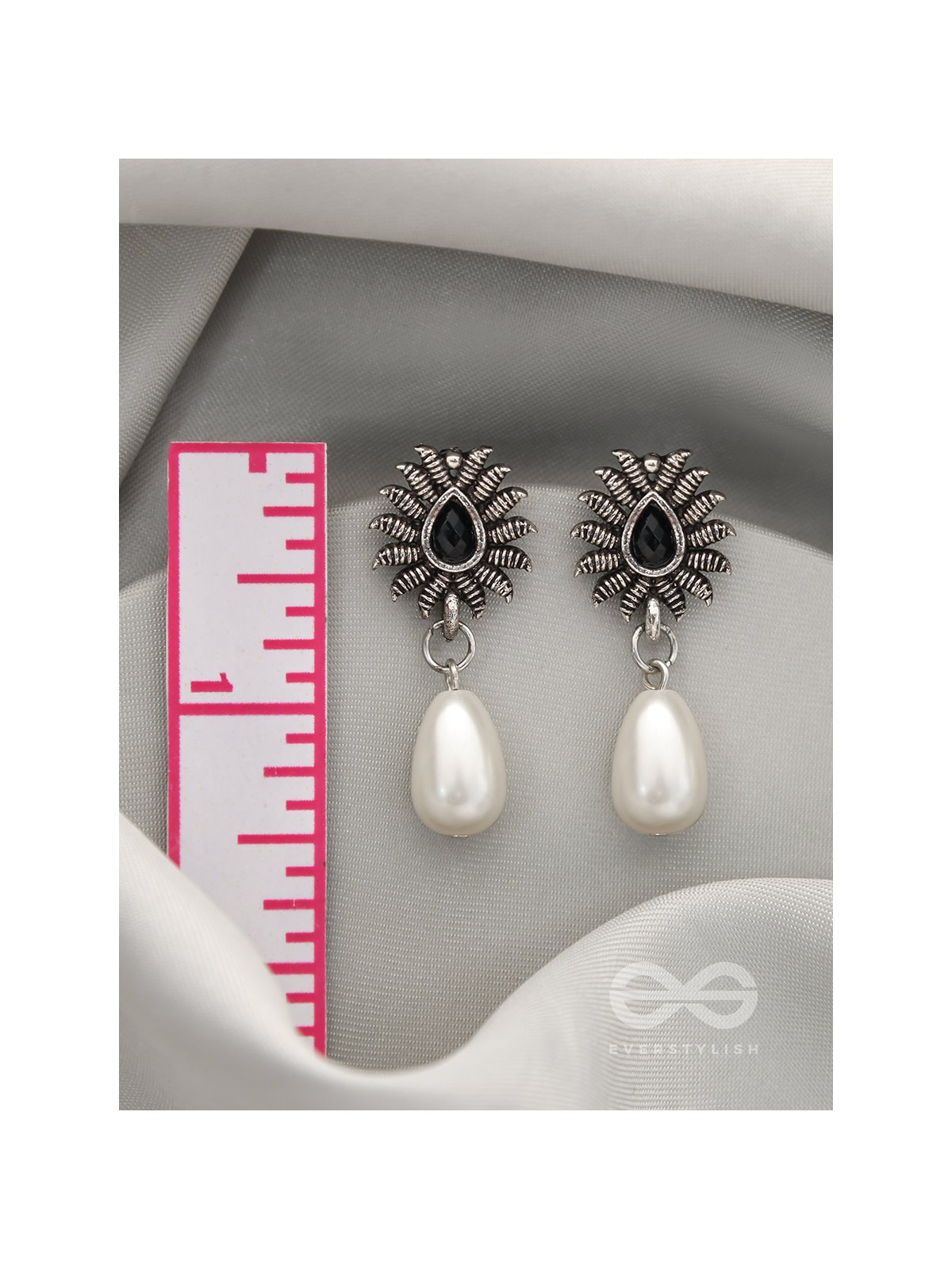 Drops of Desire- Oxidised Pearl Earrings