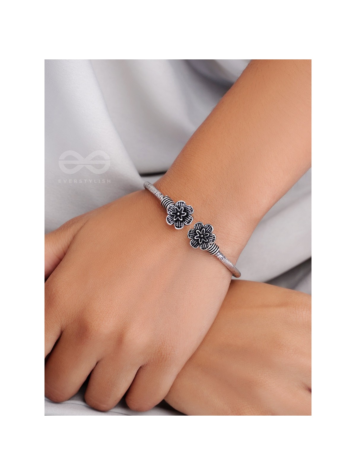Fancy Florets - Oxidised Bangle Bracelet