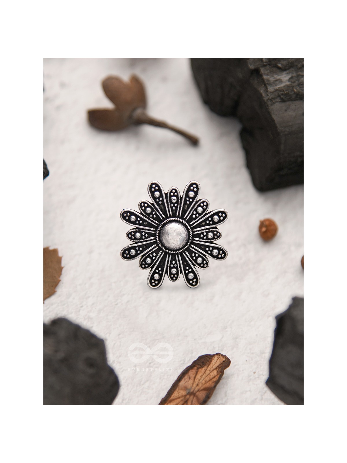 The Beaming Bloom- Oxidised Statement Ring